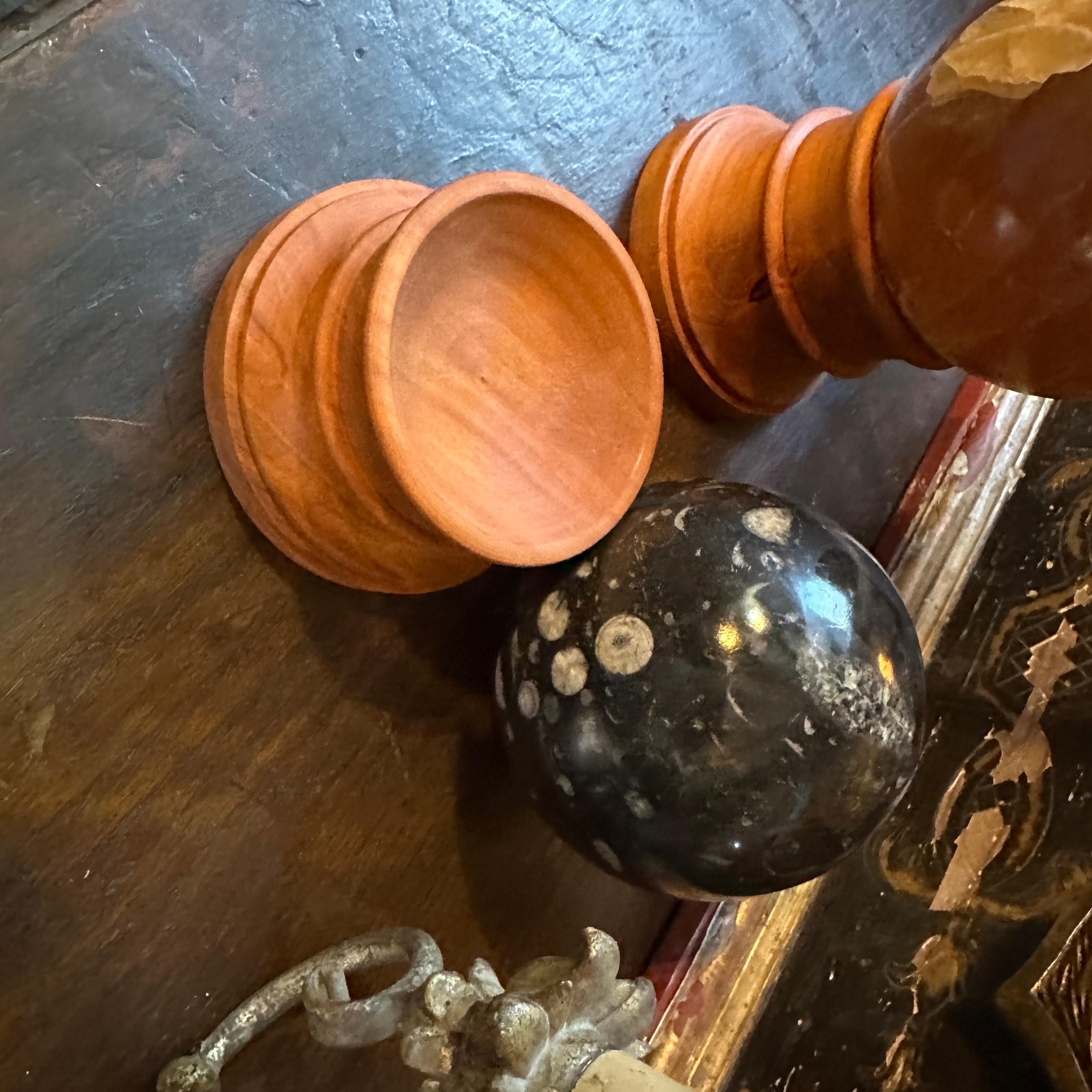Set of two Art Deco Italian Marble Spheres on Cherry Wood Stand For Sale 5