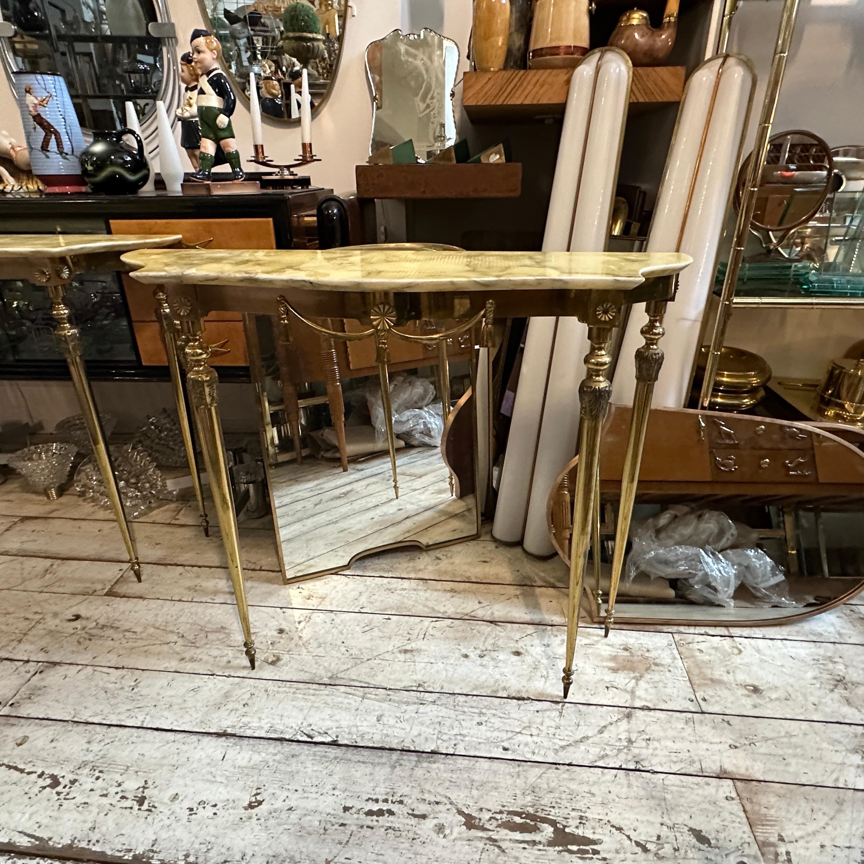Set of Two 1950s Neoclassical Brass and Onyx Marble Italian Console Tables 8