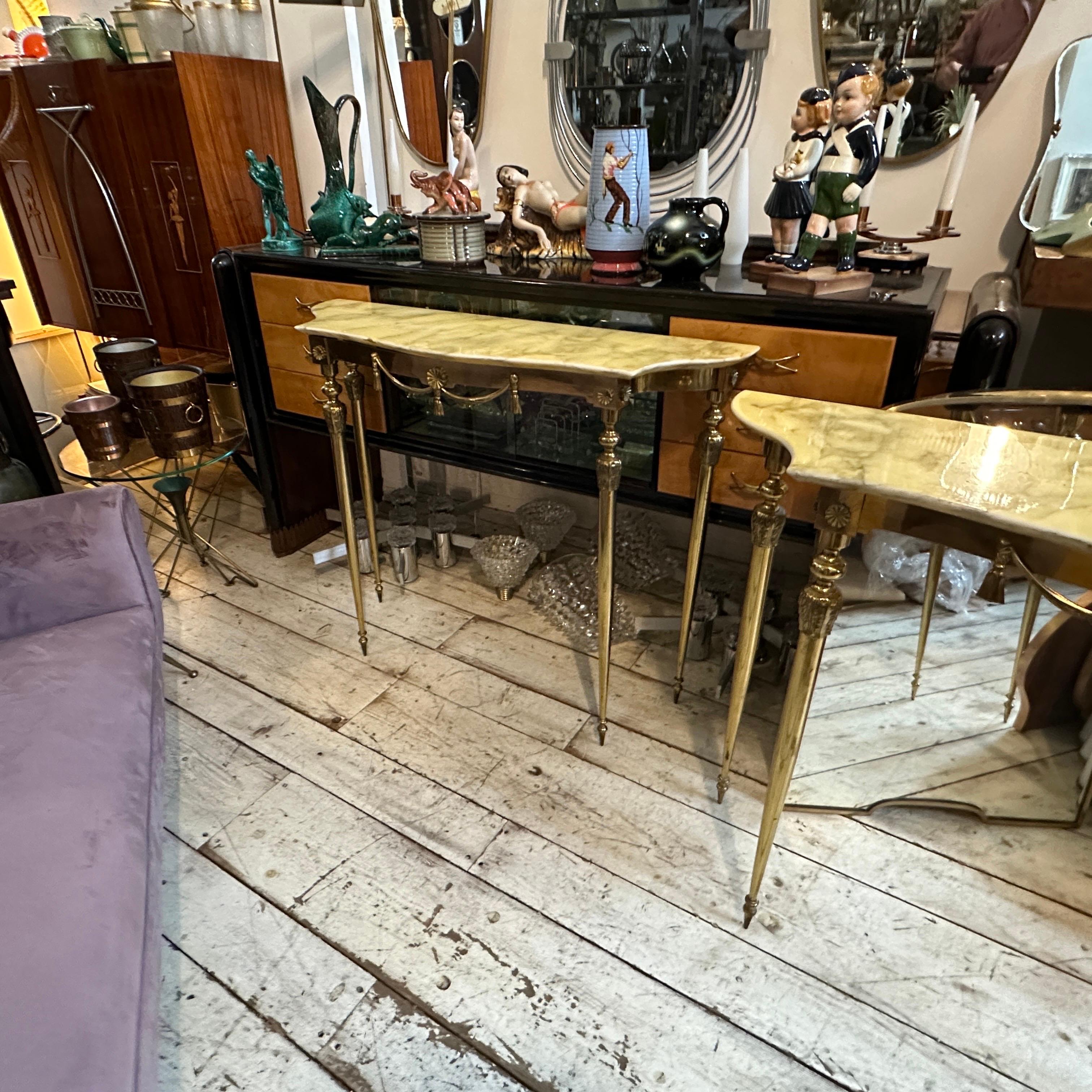Set of Two 1950s Neoclassical Brass and Onyx Marble Italian Console Tables 9