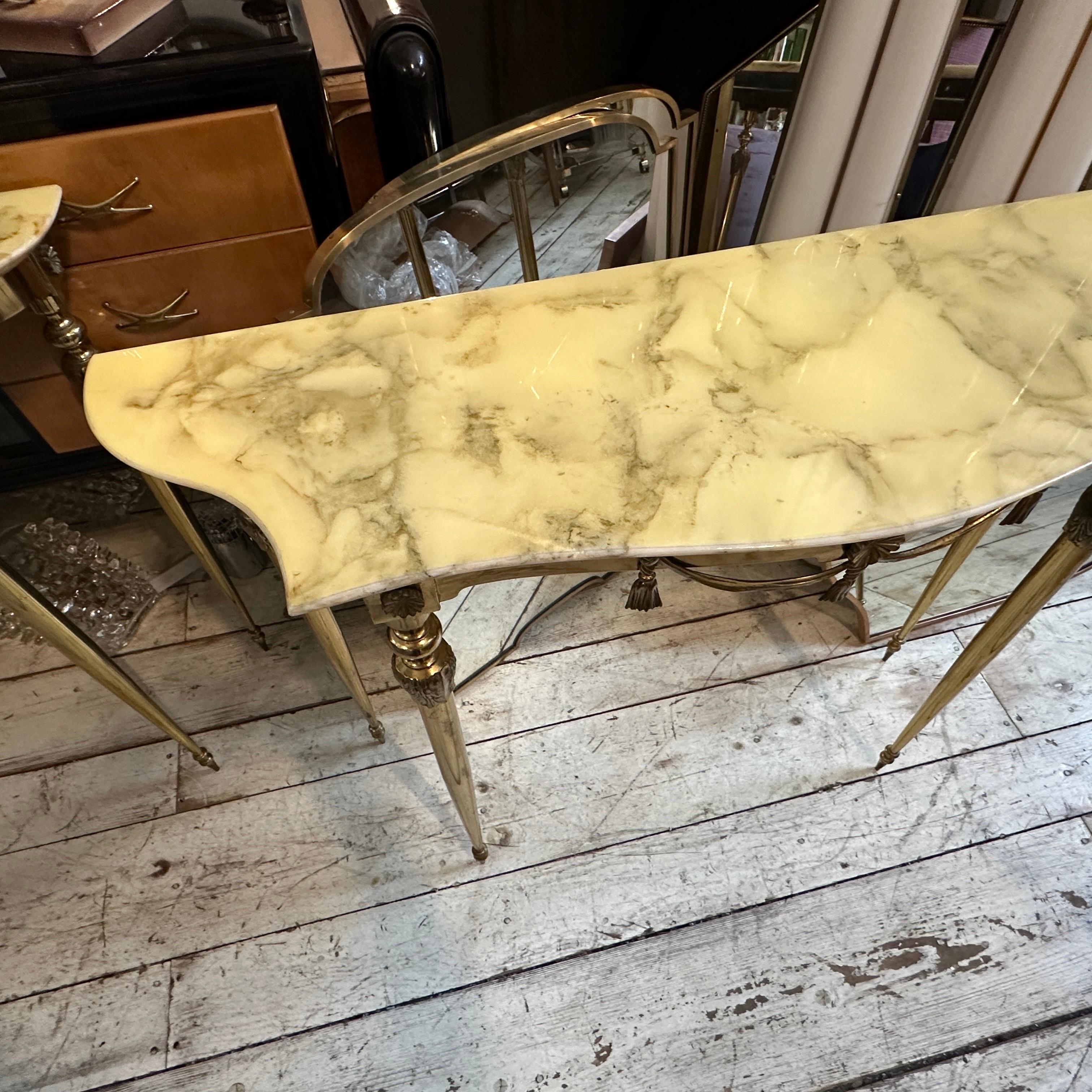 Set of Two 1950s Neoclassical Brass and Onyx Marble Italian Console Tables In Good Condition In Aci Castello, IT