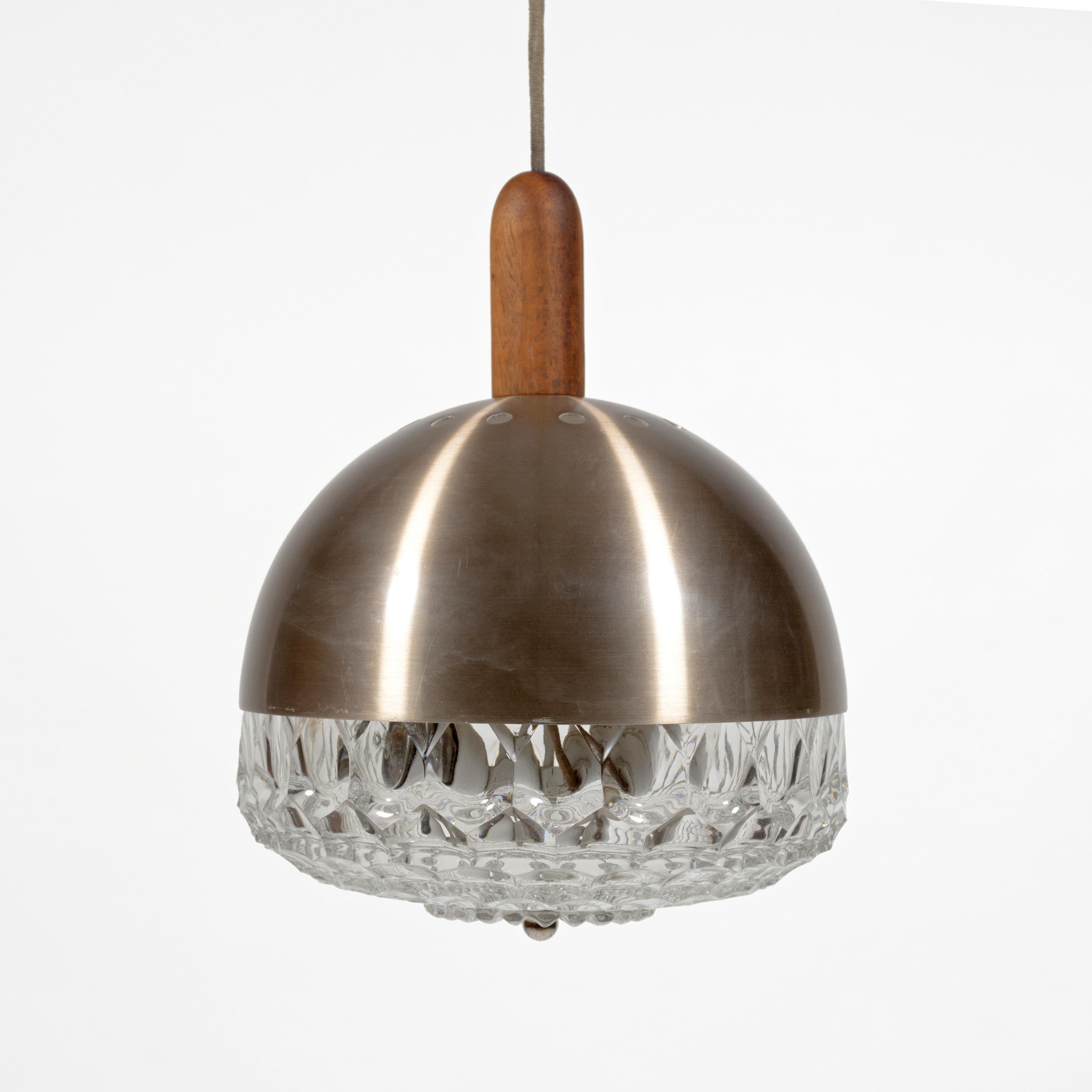 Satz von zwei 1960er Jahre Mid-Century Italienisch Glas Pendelleuchte Lampen. Stilux, Italien im Angebot 2