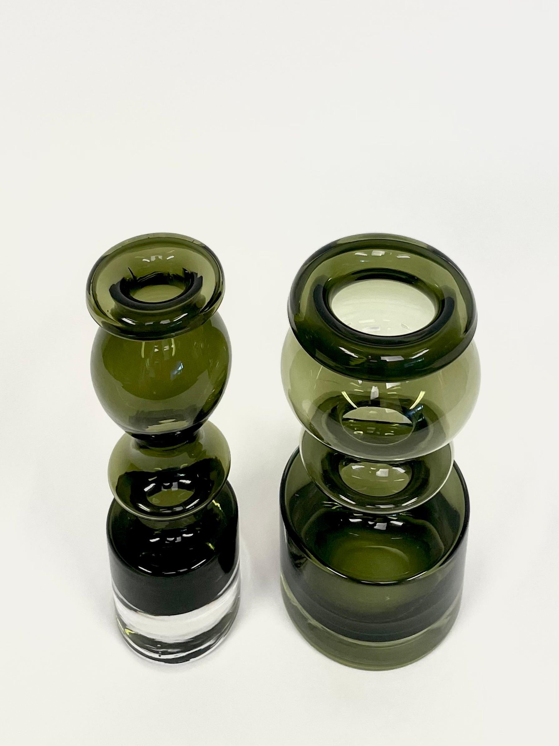 Scandinavian Modern Set of Two 1966 Pompadour Vases by Finnish Designer Nanny Still for Riihimäen