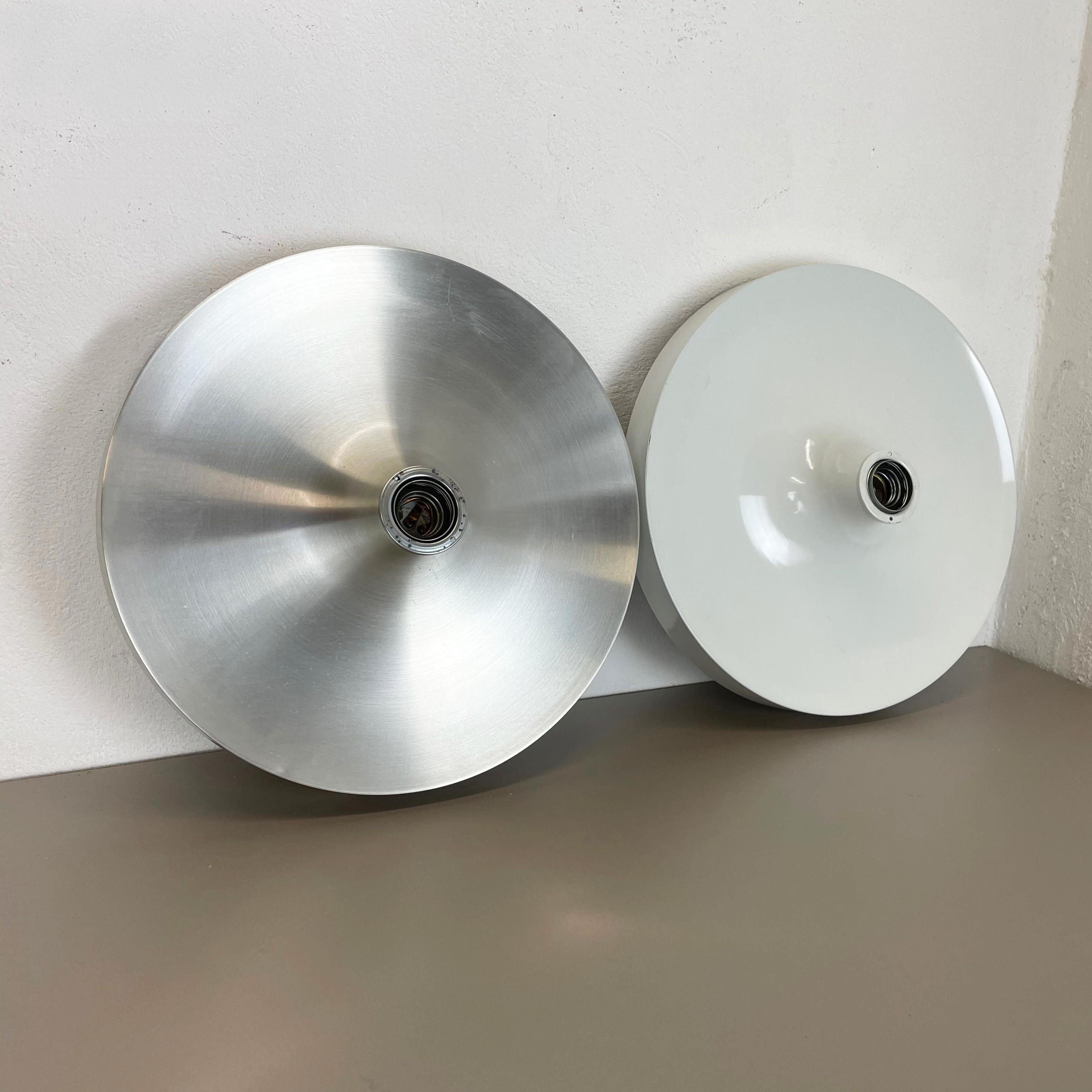 Set of Two 1970s Charlotte Perriand Disc Wall Light Honsel Teka Lights, Germany In Good Condition In Kirchlengern, DE