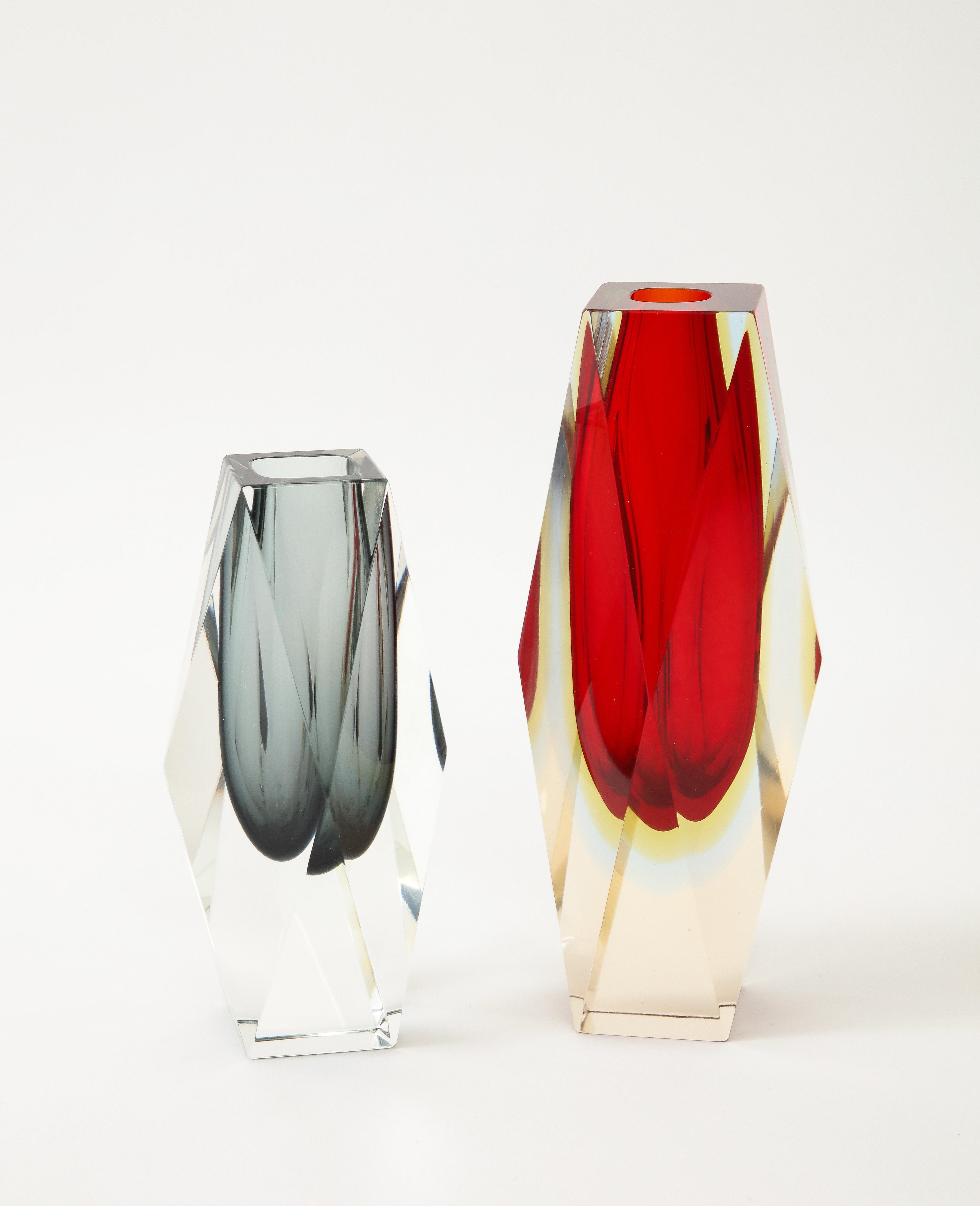 Italian Set of Two 1970's  Faceted Murano Glass Sommerso vases By Flavio Poli. For Sale