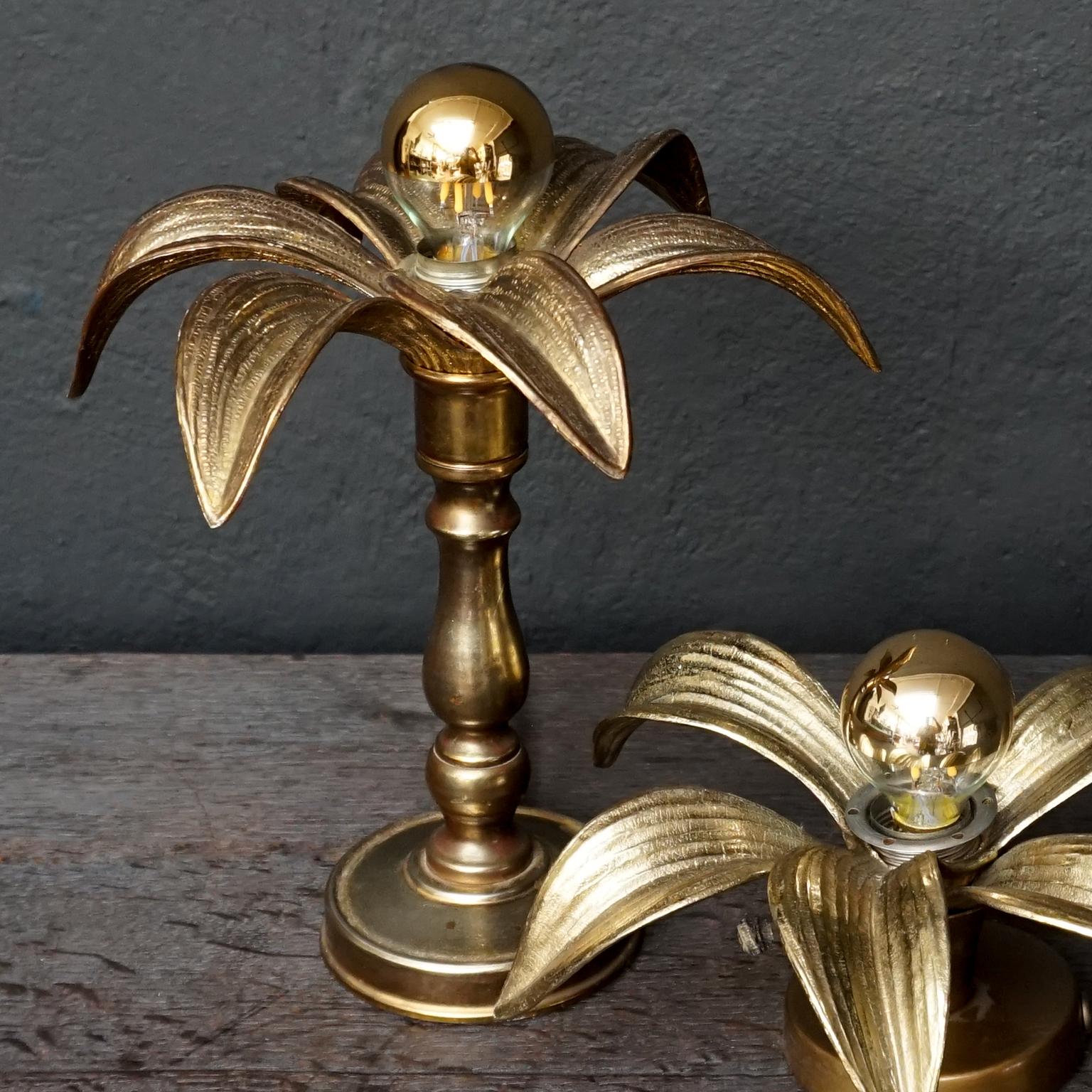 Set of Two 1970s Hollywood Regency Belgium Willy Daro Brass Flower Table Lights 1