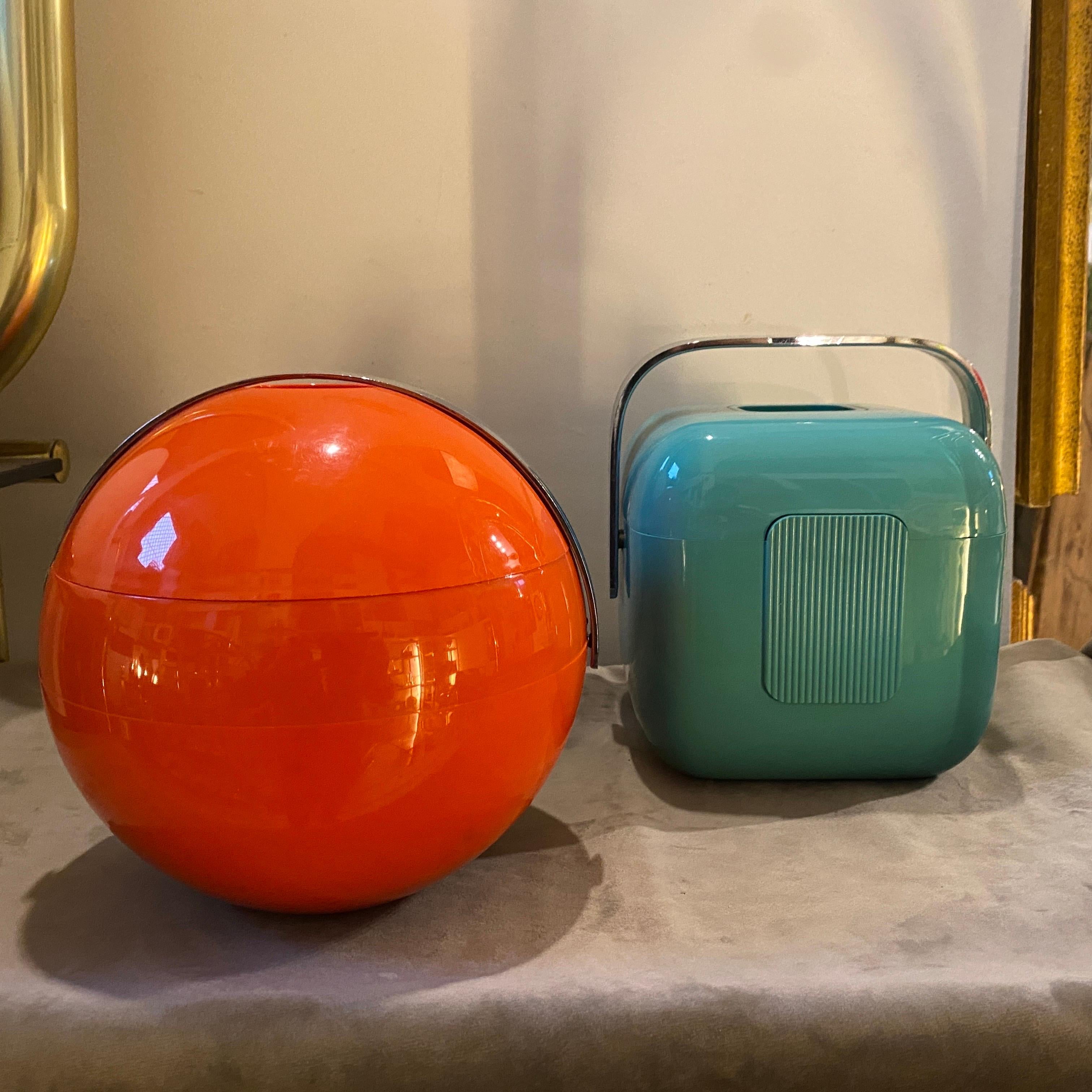 20th Century Set of Two 1970s Modernist Italian Ice Bucket by Guzzini