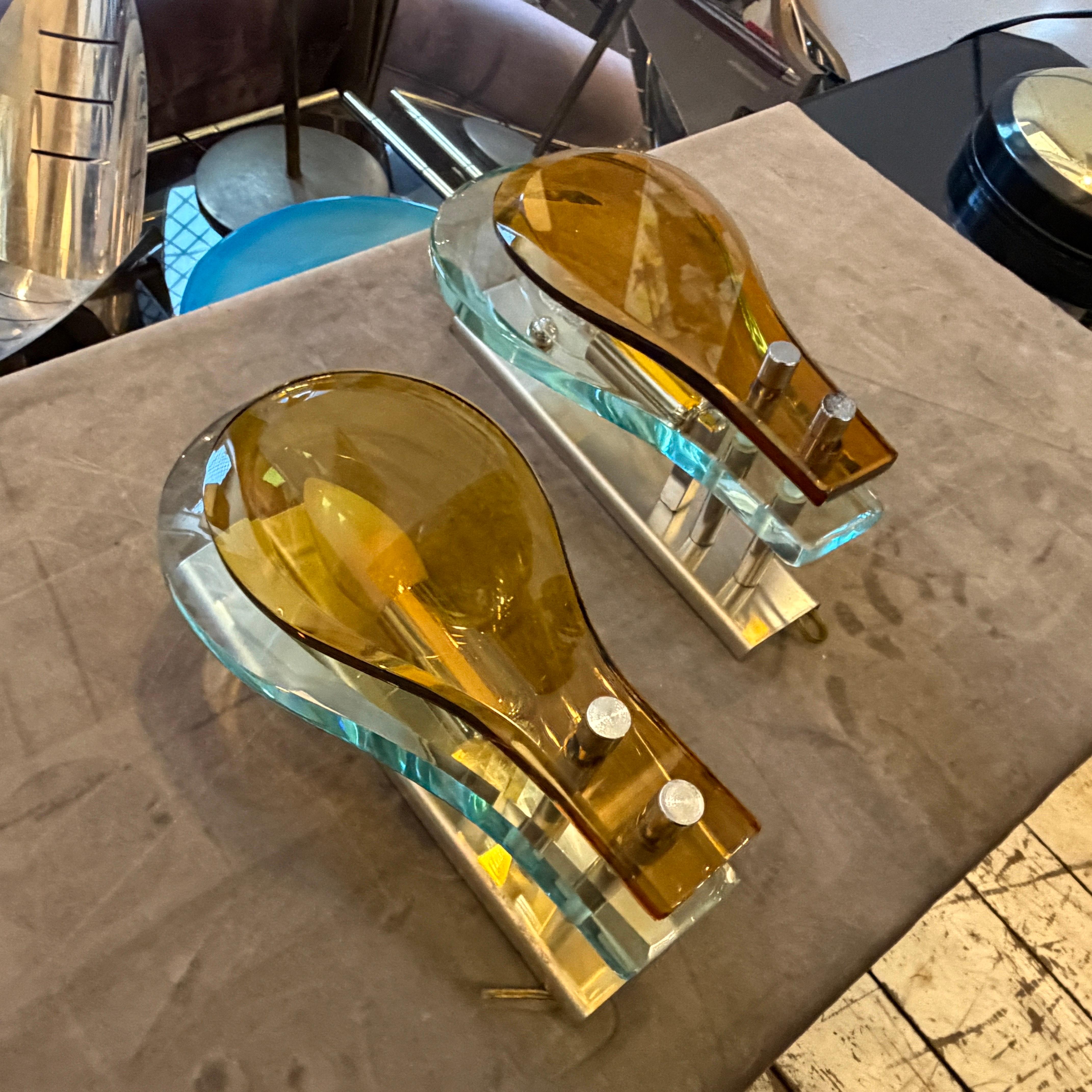 XX secolo Set of Two 1970s Space Age Amber and Green Heavy Glass Wall Sconces by Veca in vendita