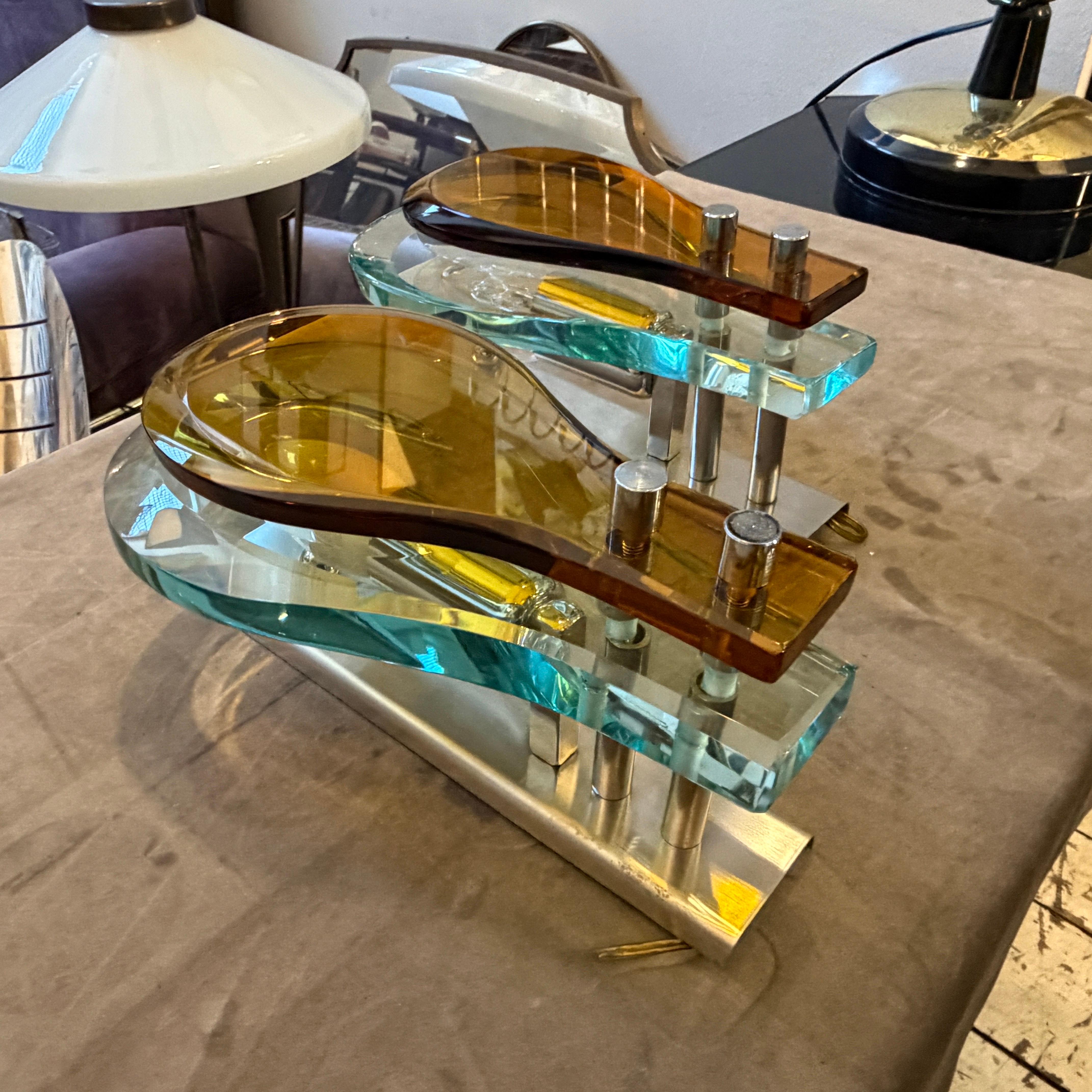 Set of Two 1970s Space Age Amber and Green Heavy Glass Wall Sconces by Veca in vendita 1