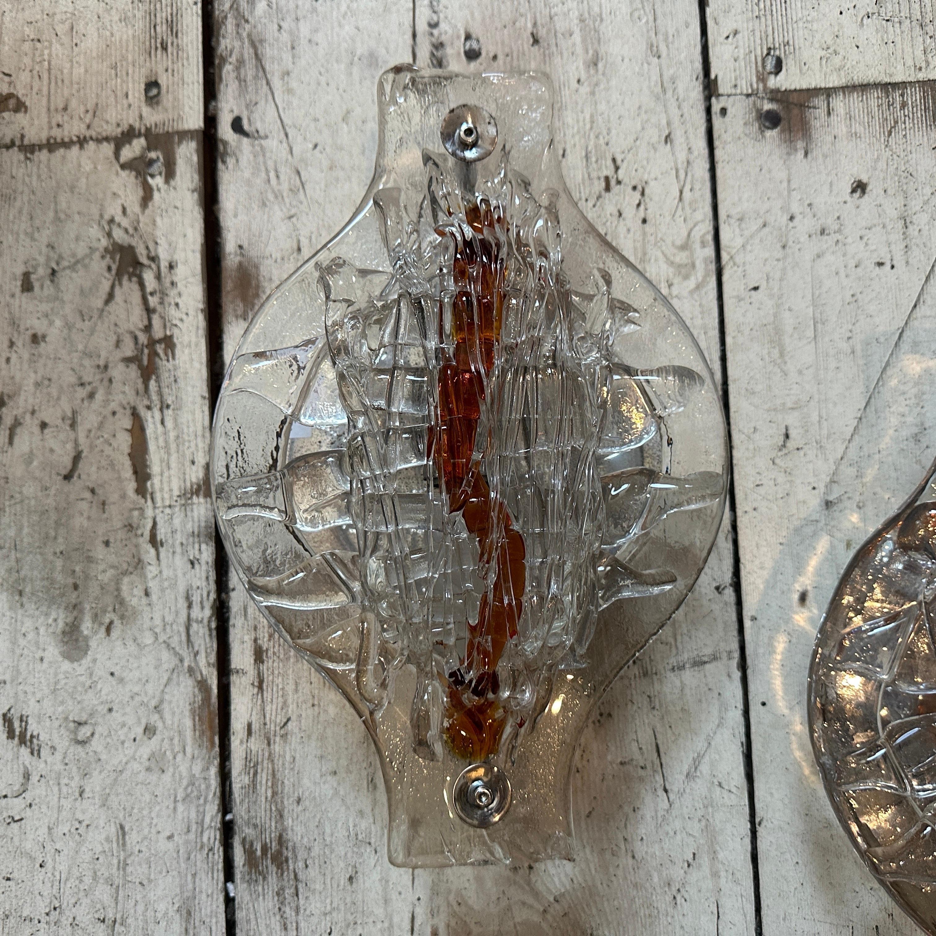 Mid-Century moderno Set di due lampade da parete in vetro di Murano marrone e trasparente degli anni '70 di Mazzega AGE in vendita