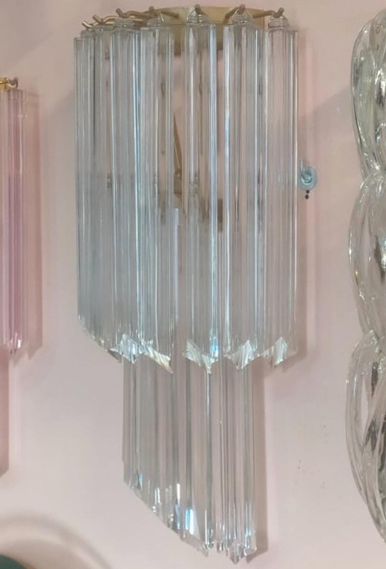 Mid-Century Modern Ensemble de deux appliques murales en verre de Murano transparent, style Venini, datant des années 1970 et de style moderne du milieu du siècle dernier en vente