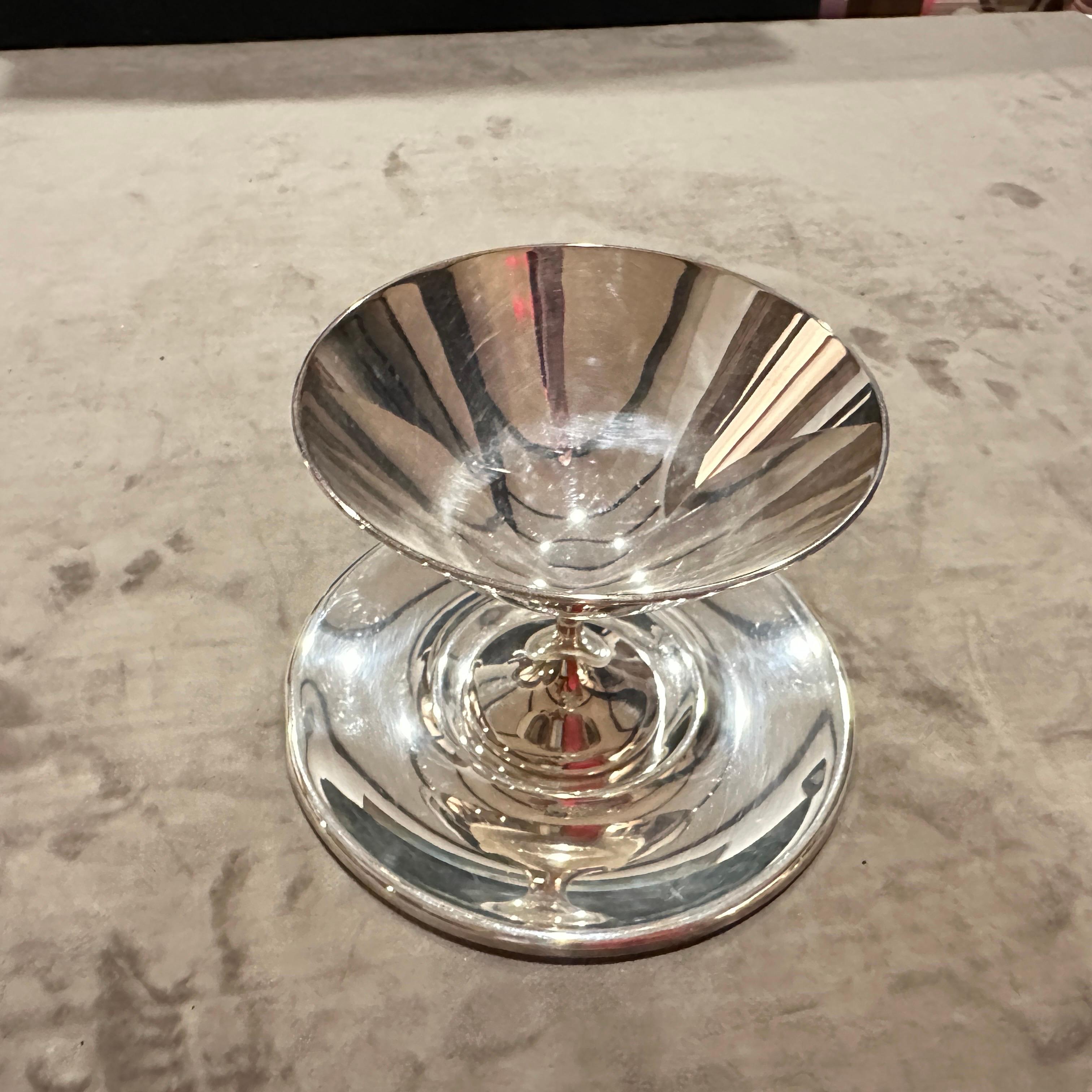 Set of Two 1980s Modern Minimalist Silver plated Cups by Lino Sabattini For Sale 1