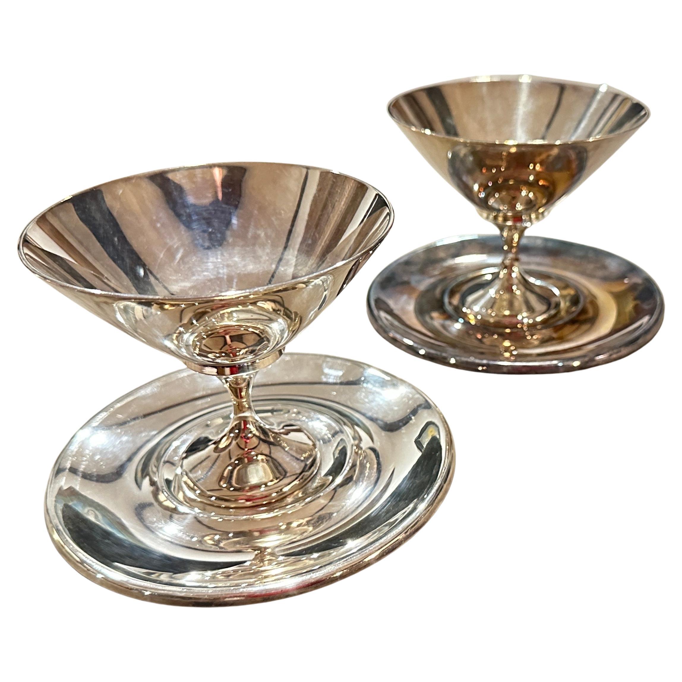 Set of Two 1980s Modern Minimalist Silver plated Cups by Lino Sabattini