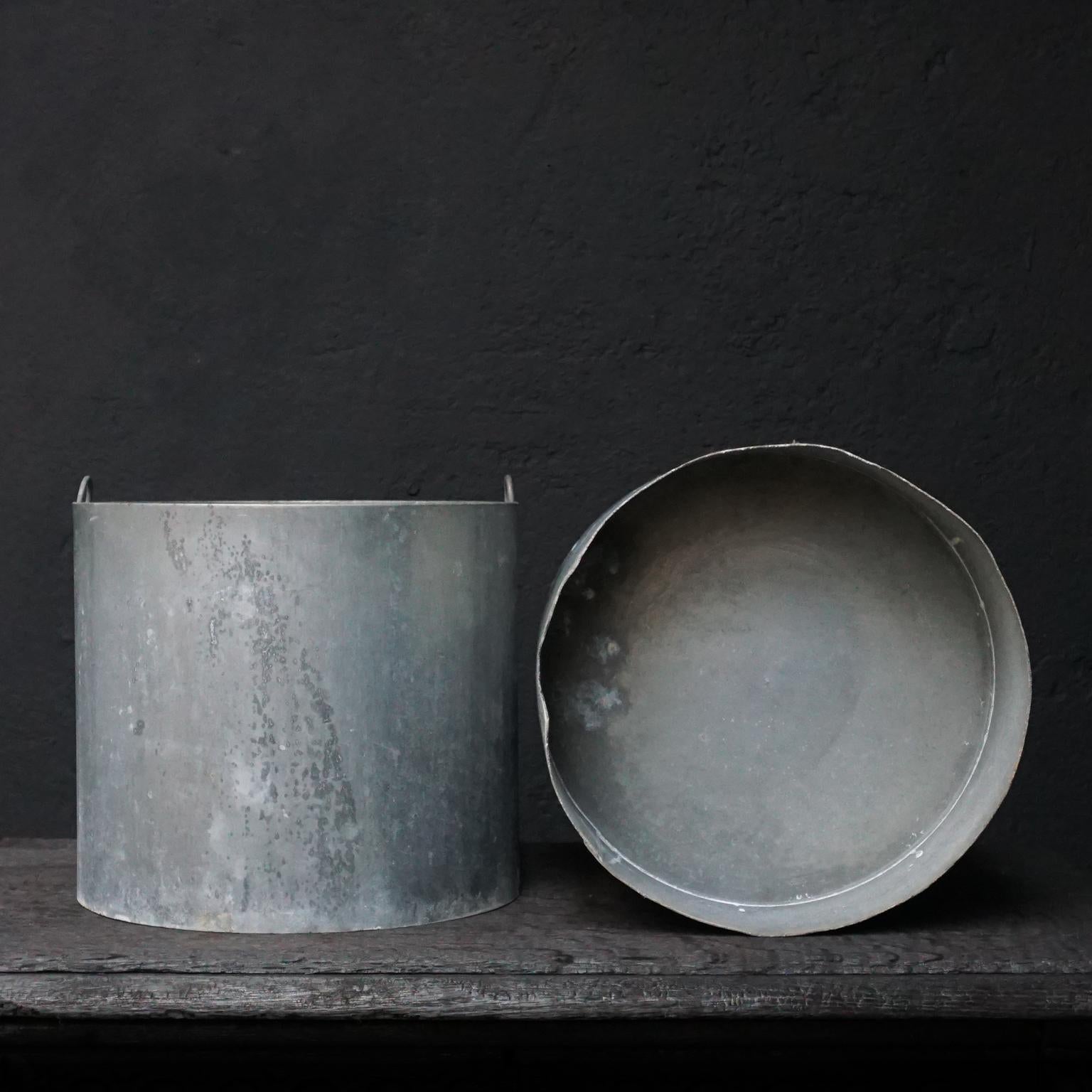 Set of Two 19th Century Dutch Copper and Brass Riveted Buckets with Zinc Insert 10
