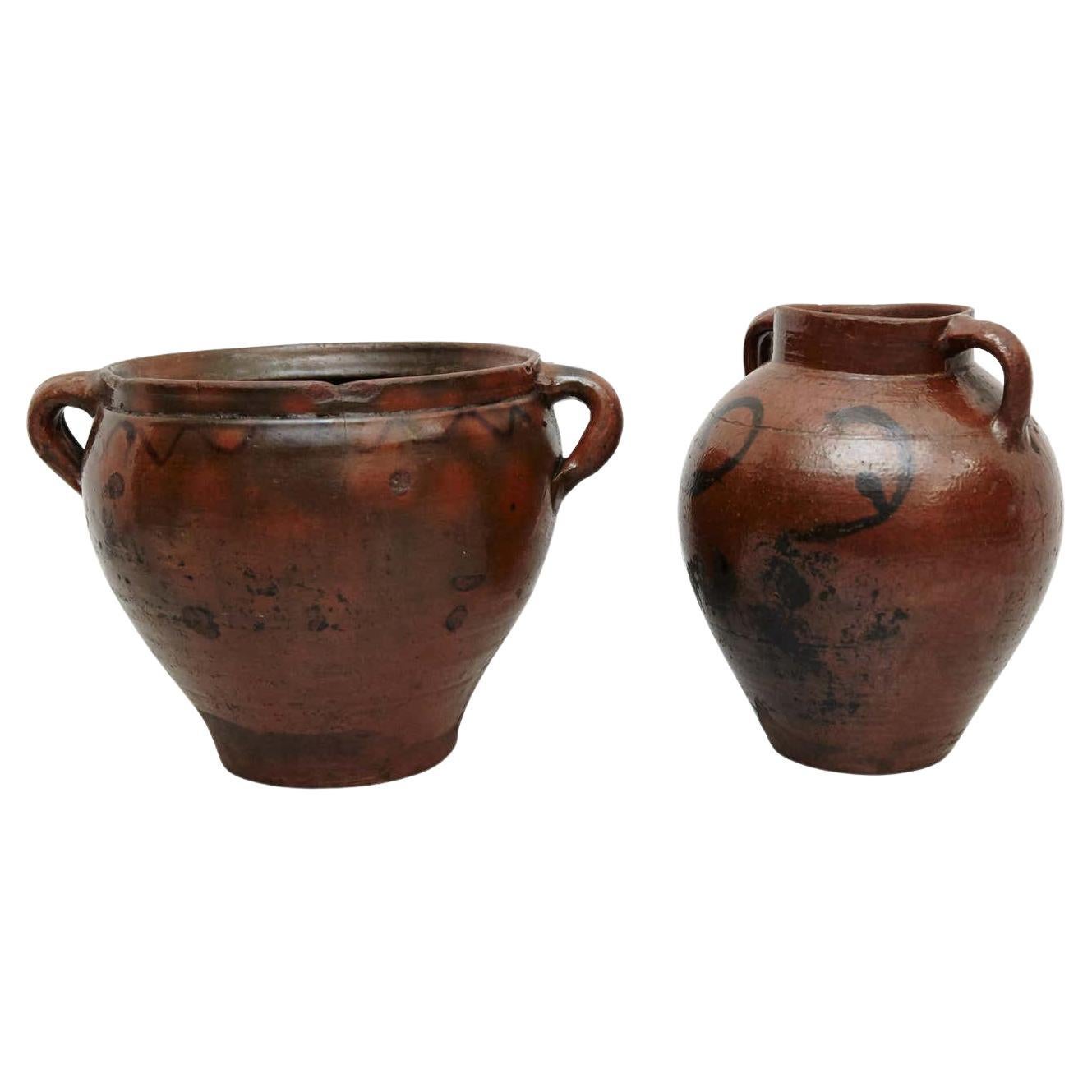 Set von zwei handbemalten, rustikalen, traditionellen Keramik-Stücken aus dem 19. Jahrhundert