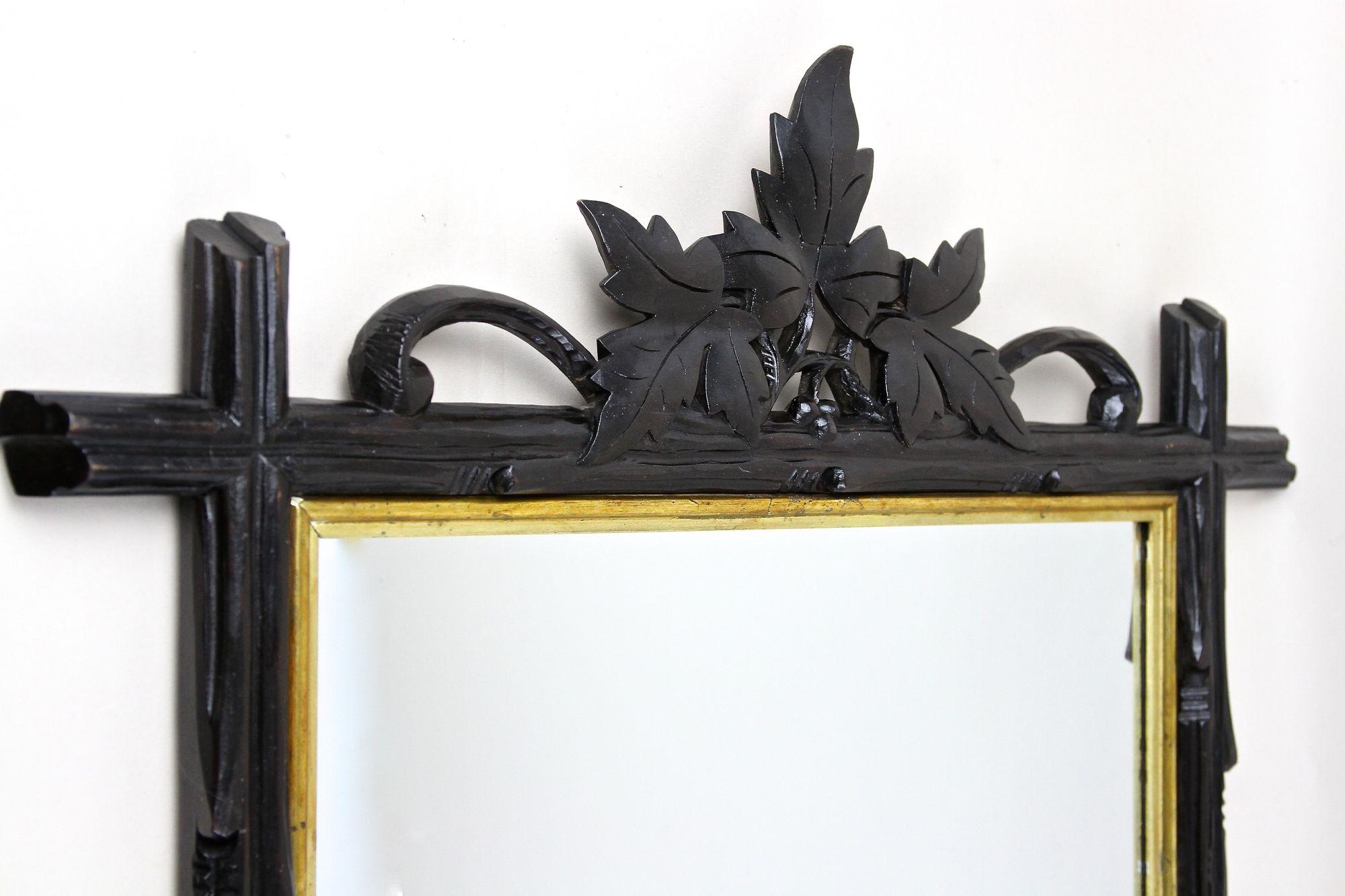 Ensemble de deux miroirs muraux rustiques Black Forest du 19e siècle, barres dorées, AT vers 1870 en vente 3