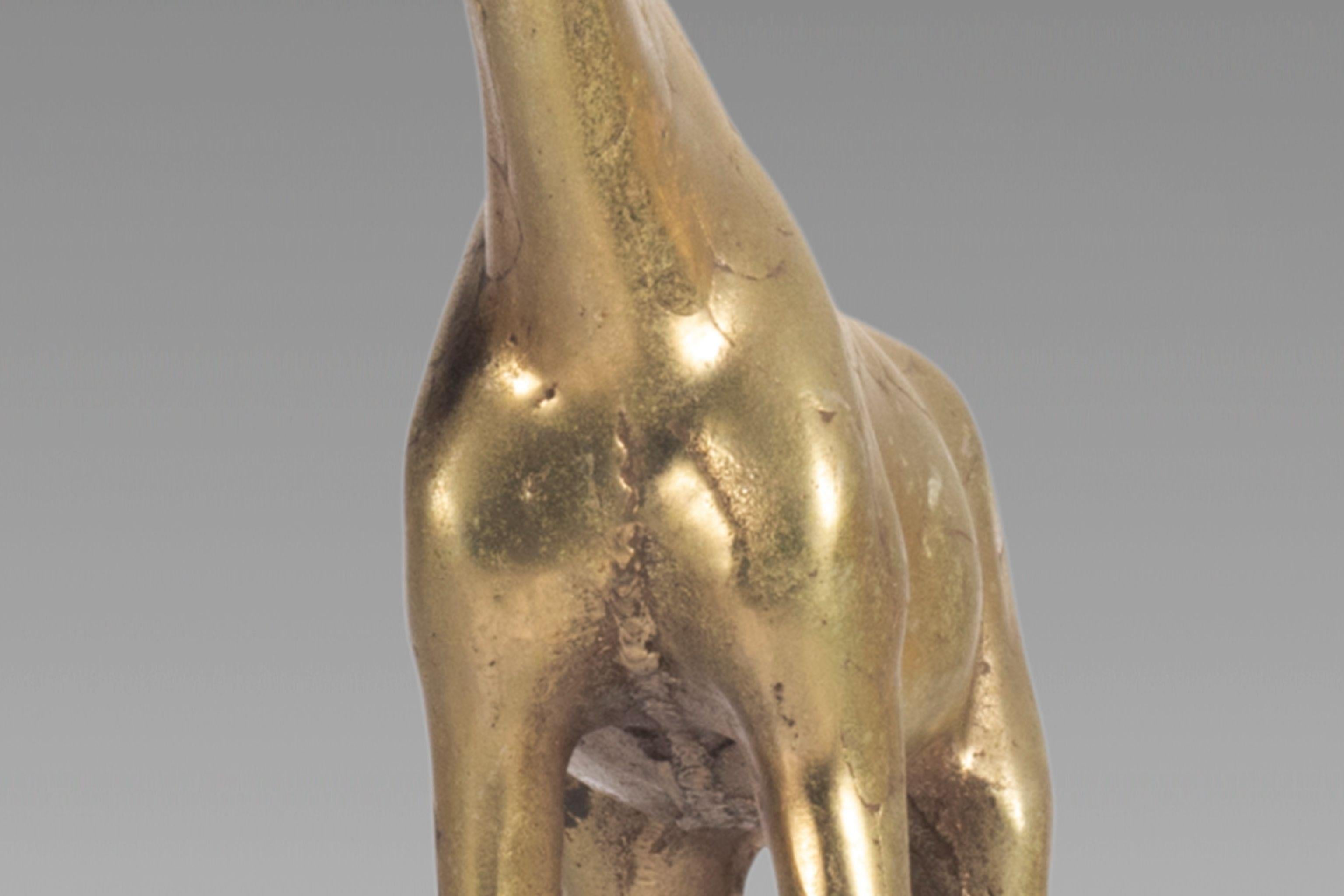 Set di due figure di giraffa di metà secolo in ottone massiccio, martellate a mano. in vendita 6