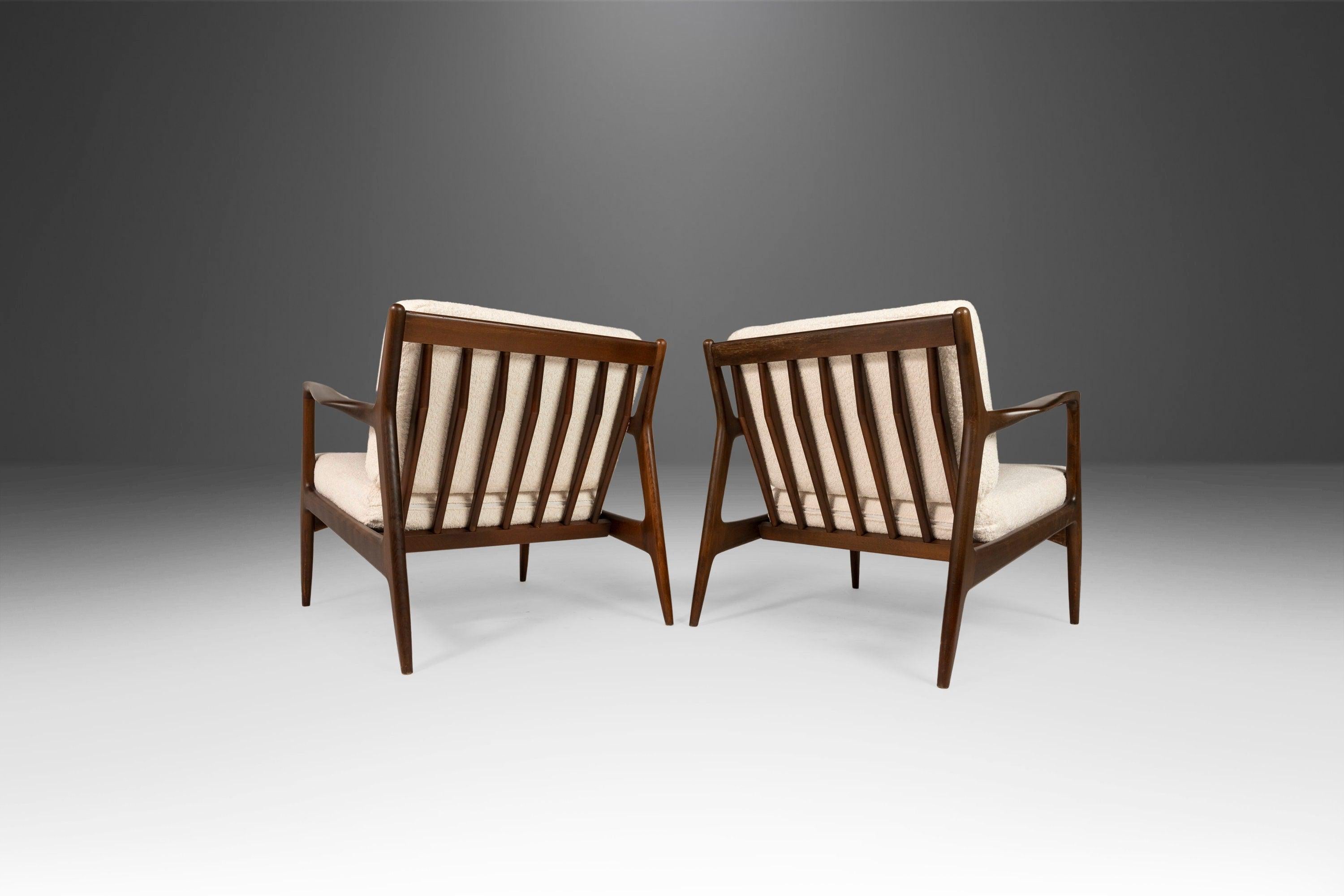 Scandinavian Modern Set of Two '2' 'Blade' Lounge Chairs by Ib Kofod-Larsen for Selig, Denmark, 1950