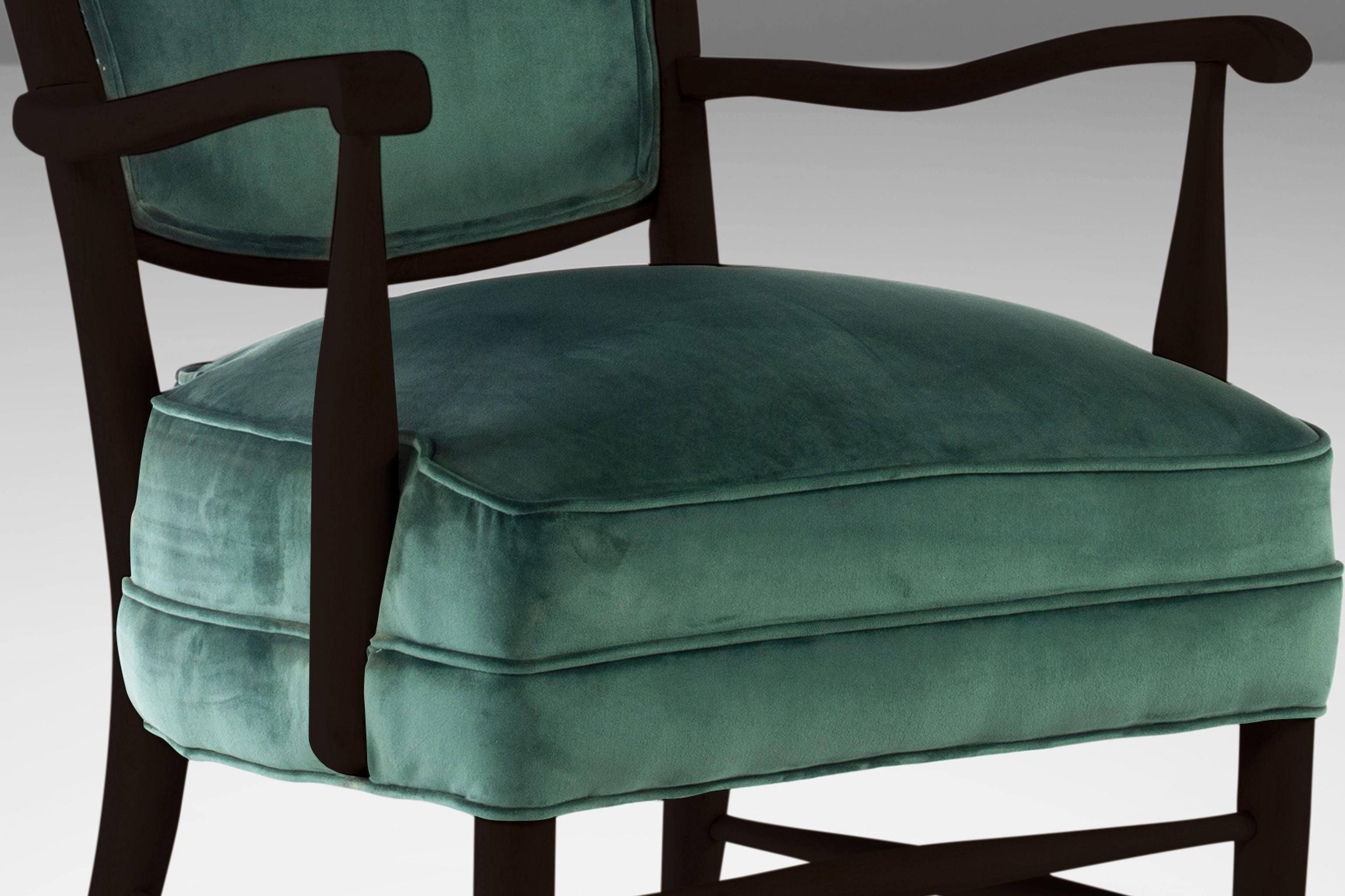 Milieu du XXe siècle Ensemble de deux chaises Maxwell Royal American à haut dossier « 2 » en bois d'ébène, États-Unis en vente