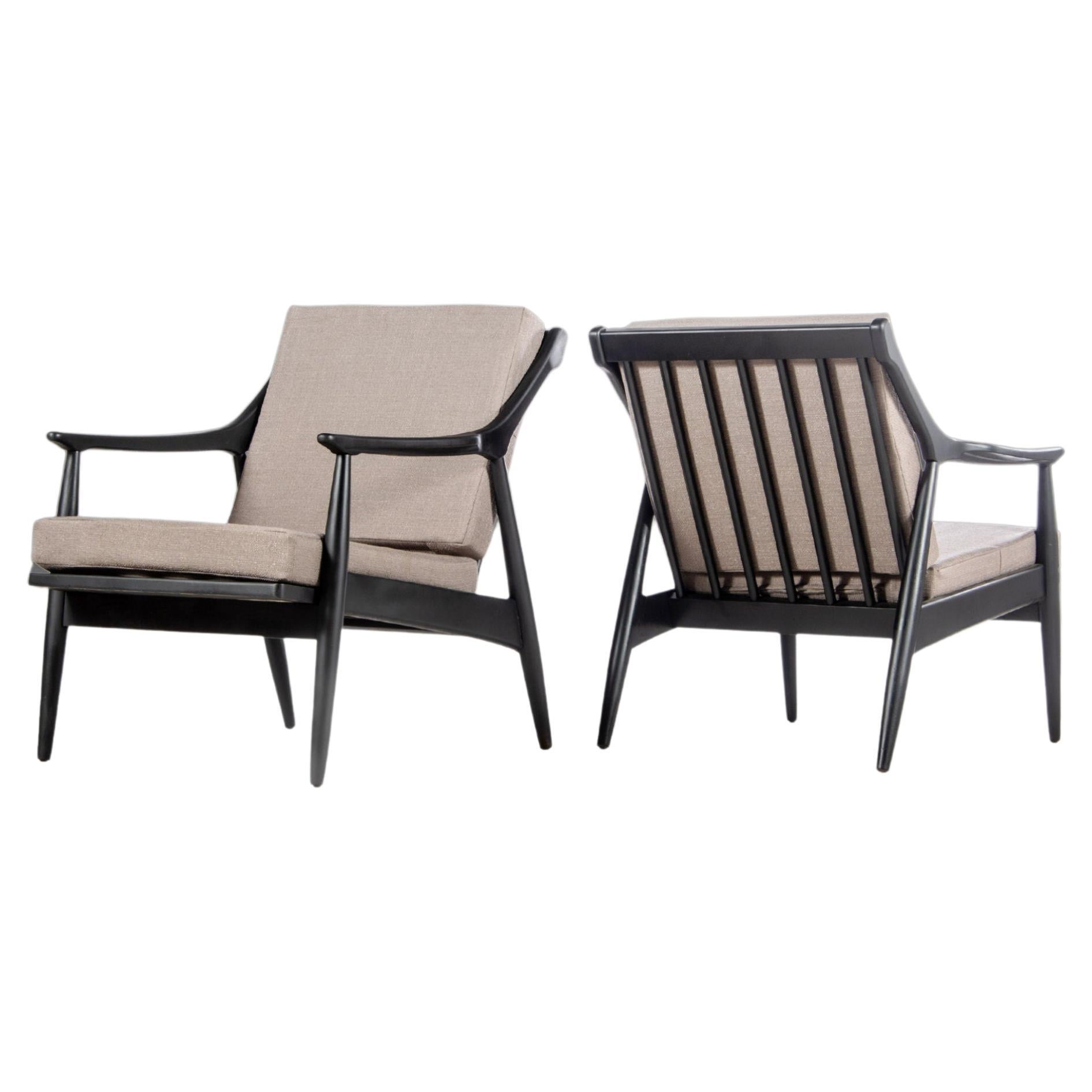 Set of Two '2' Ebony Danish Modern Lounge Chairs by Paoli in New Fabric, c 1960s For Sale