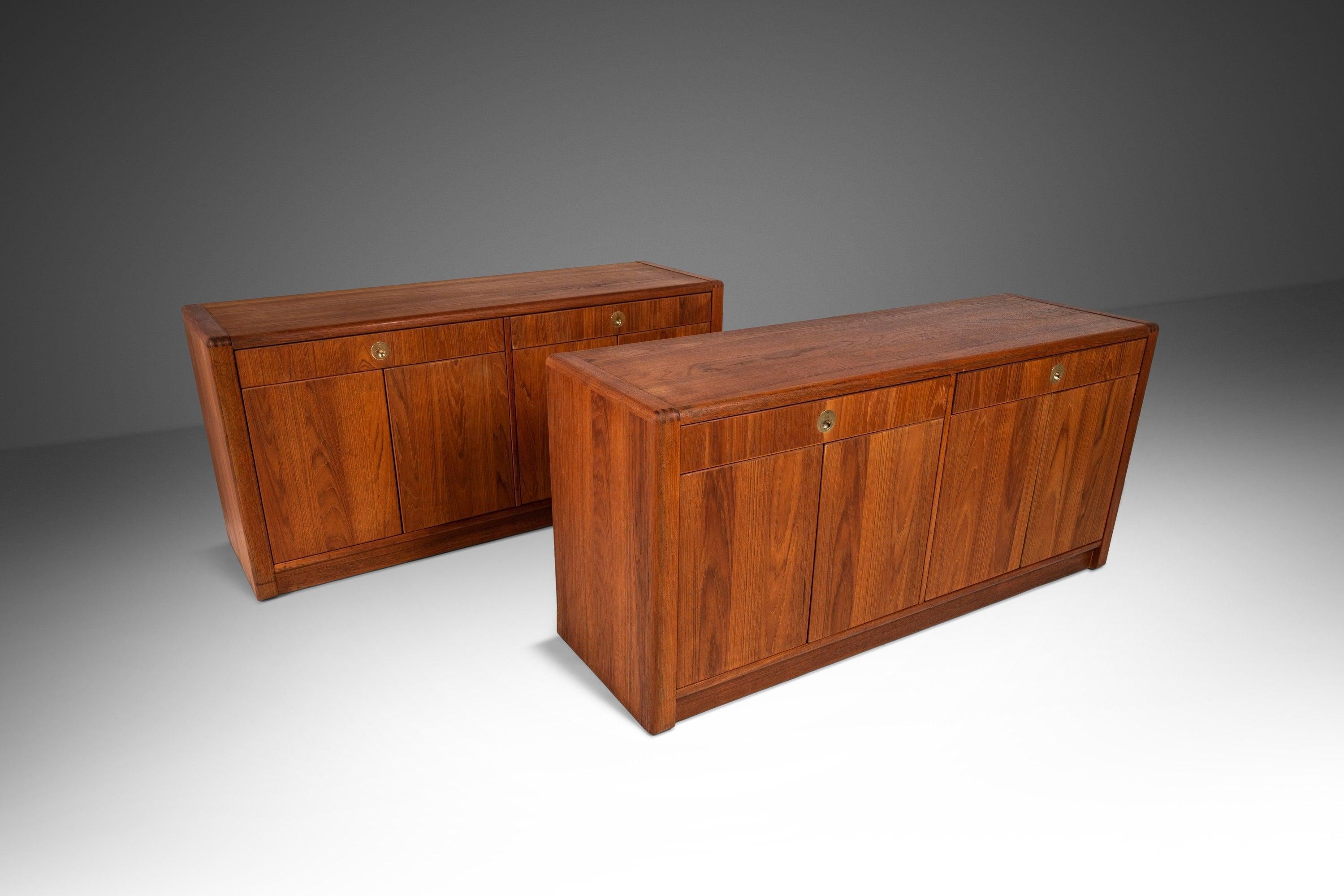 Set of Two (2) Elegant Mid Century Modern Cabinets Sideboards Credenzas in Teak  4
