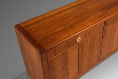 Set di due (2) eleganti armadi moderni del Mid Century Credenze in teak