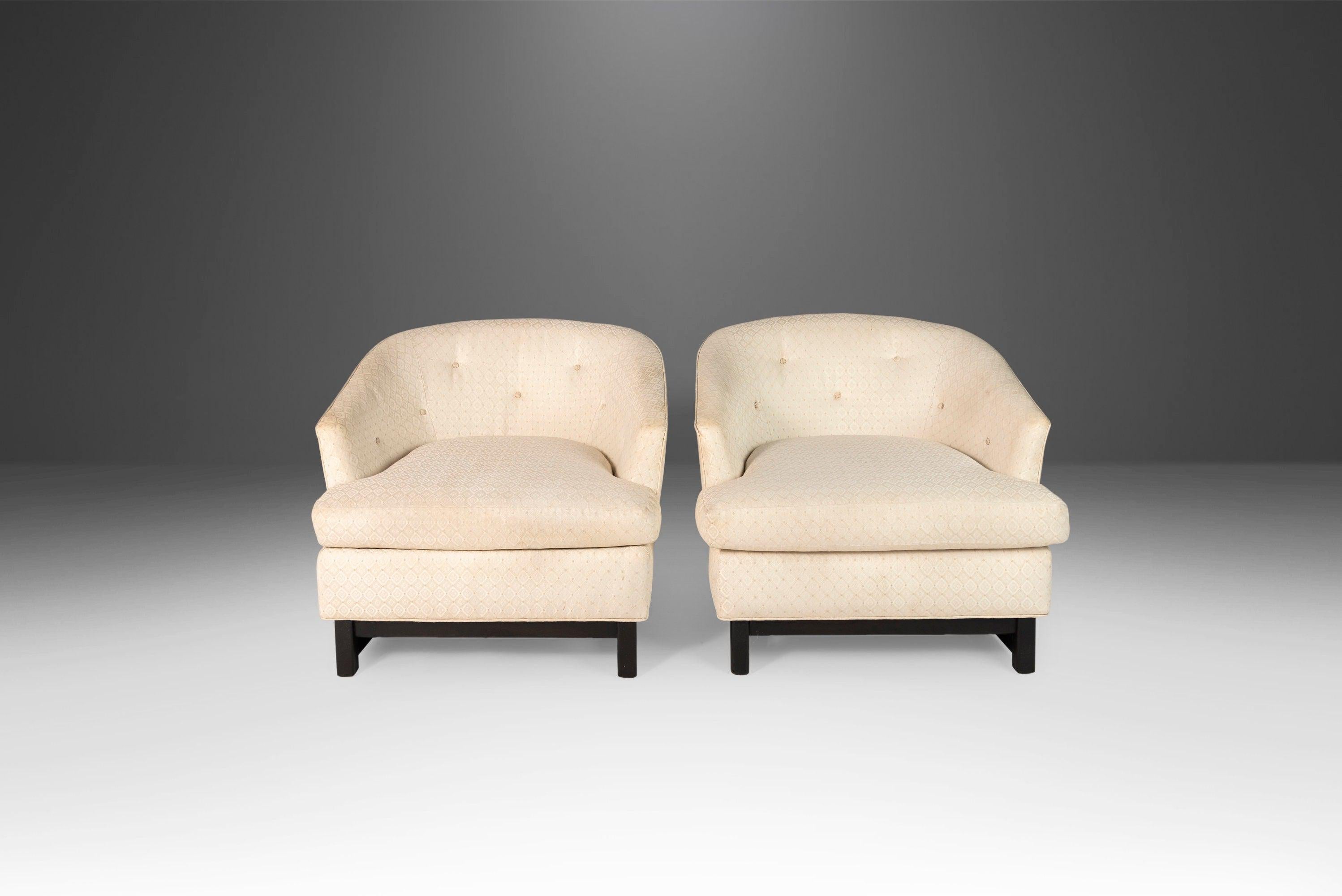 American Set of Two '2' Low Profile Barrel Chairs After Edward Wormley for Dunbar, 1960's For Sale