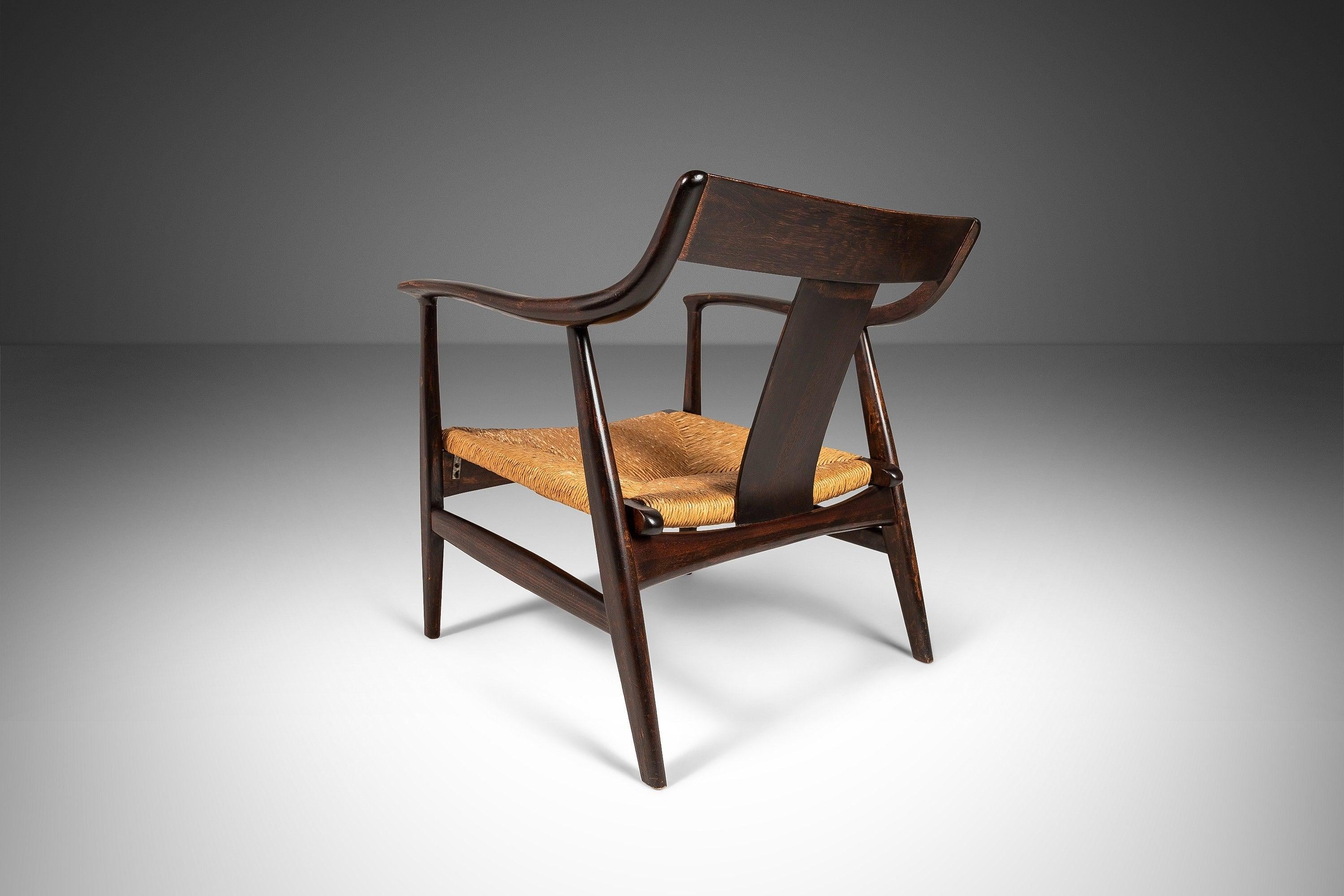 Satz von zwei (2) Mid Century Modern Low Profile Lounge Chairs mit Original Drossel  (Mitte des 20. Jahrhunderts) im Angebot