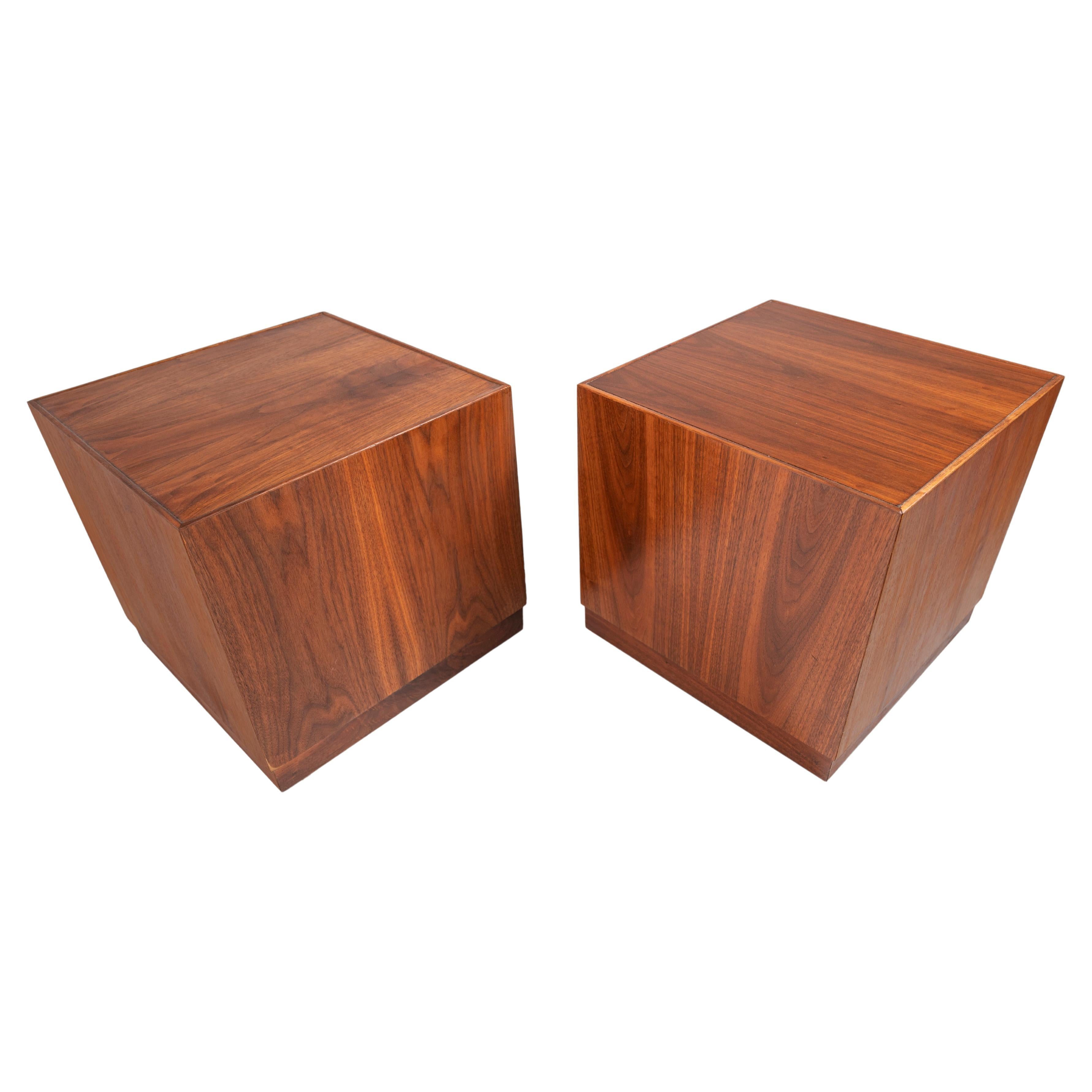 Set of Two (2) Modernist Cubes / End Tables in Walnut After Milo Baughman, 1965