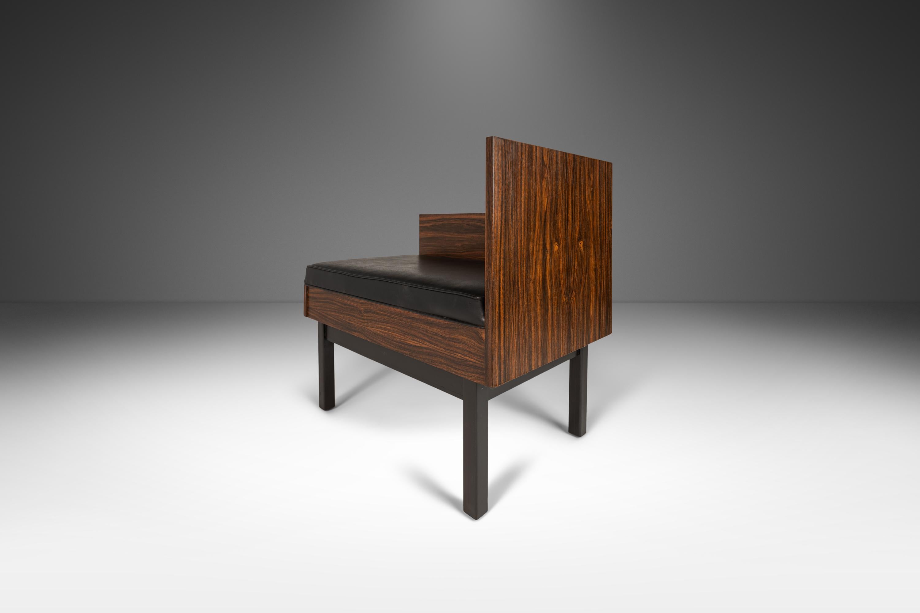 Set of Two ( 2 ) Modular Benches Kissing Benches in Rosewood Laminate, c. 1950's For Sale 1