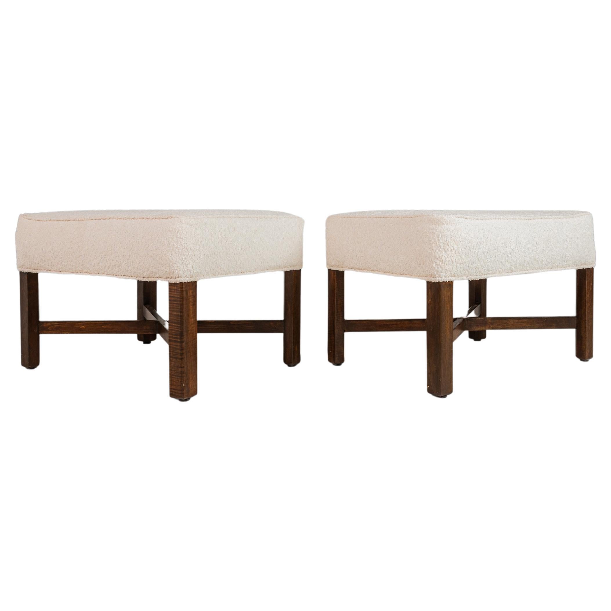 Set of Two '2' Ottomans Footstools After Edward Wormley for Dunbar, USA, 1960s For Sale