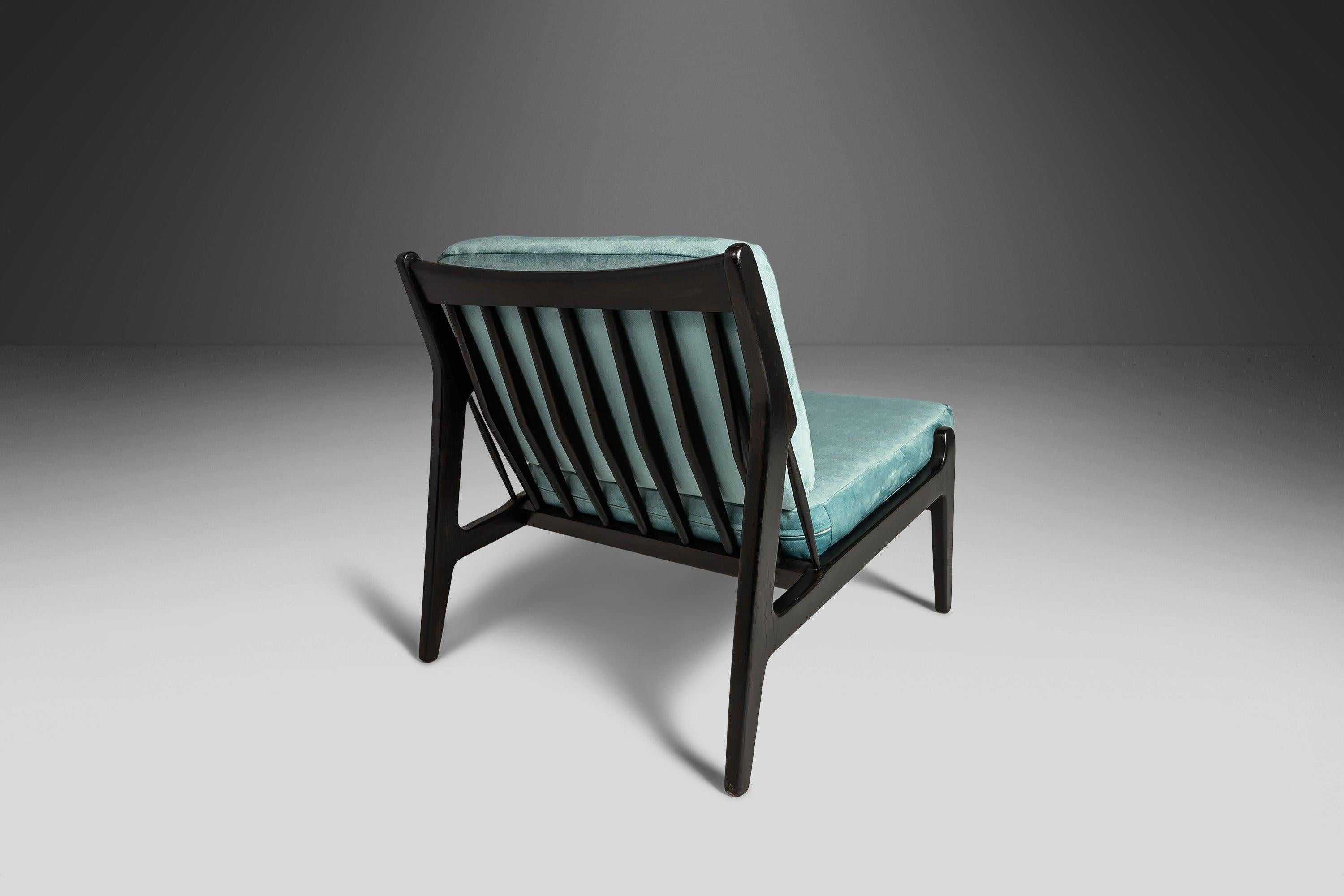Ensemble de deux chaises longues rares « 2 » d'Ib Kofod Larsen pour Selig, Danemark, vers 1950 Excellent état - En vente à Deland, FL