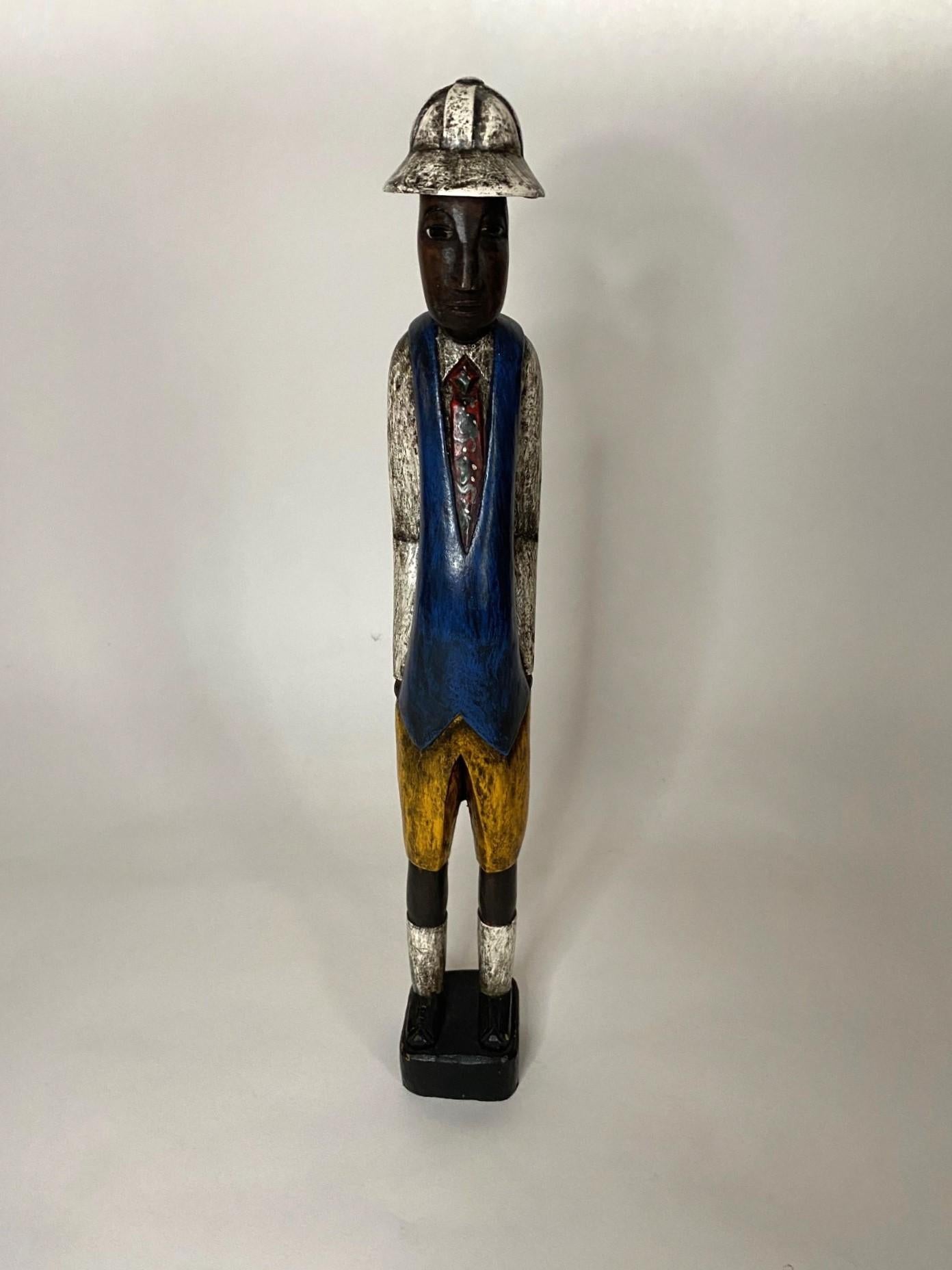 Set of Two 20th Century Hand Carved & Hand Painted African Workman For Sale 8