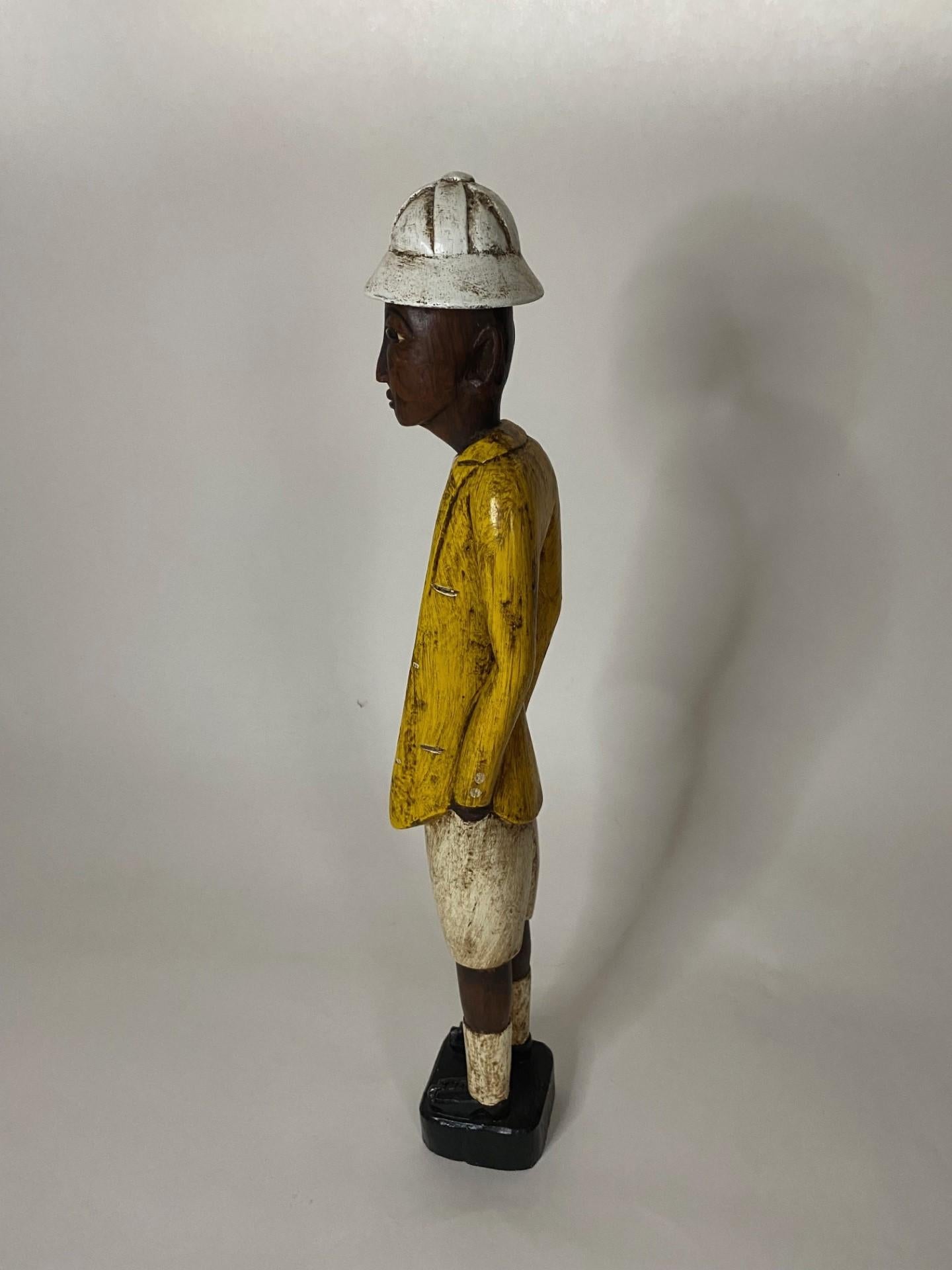 Set of Two 20th Century Hand Carved & Hand Painted African Workman For Sale 4