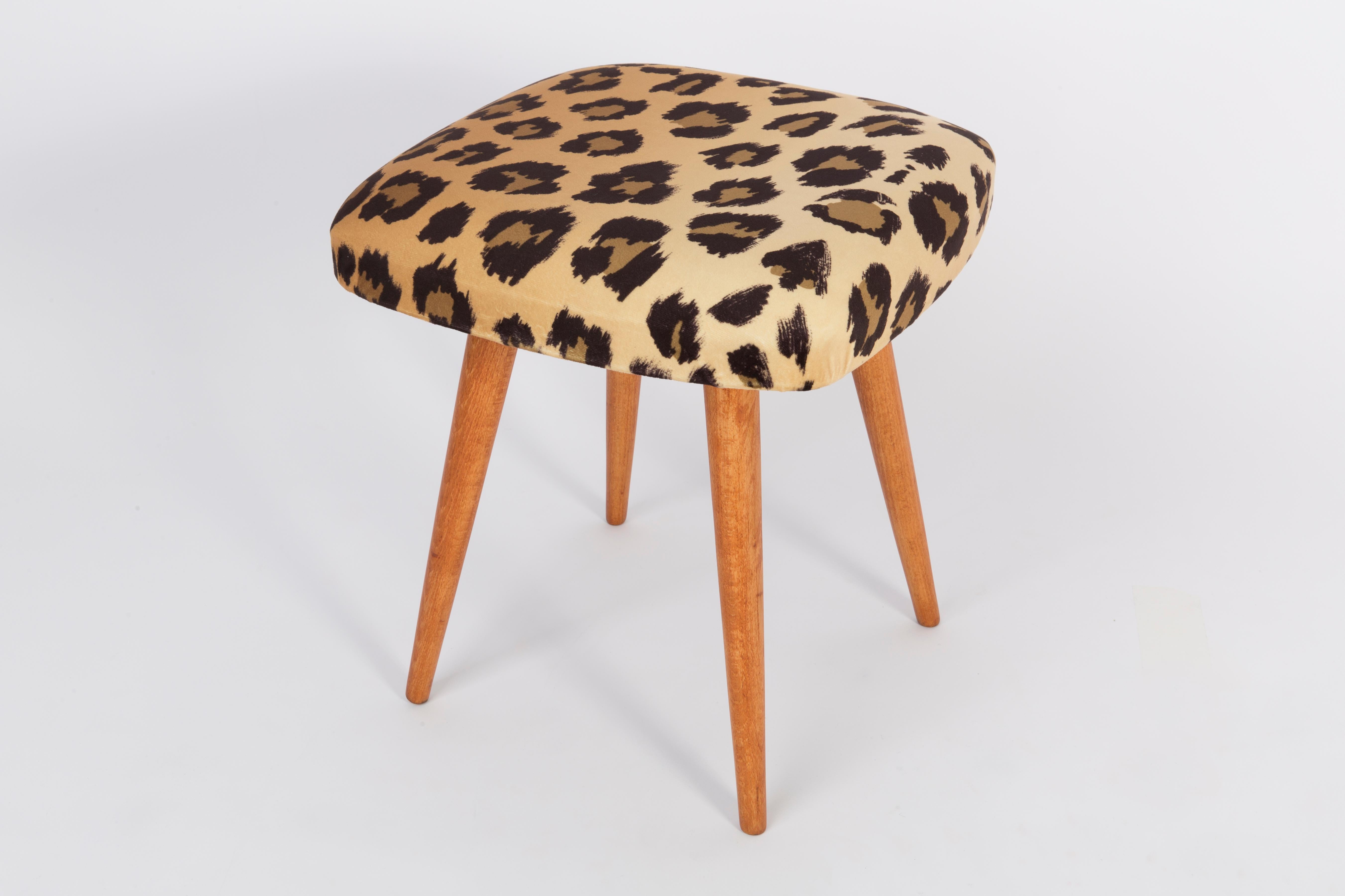 leopard print stools