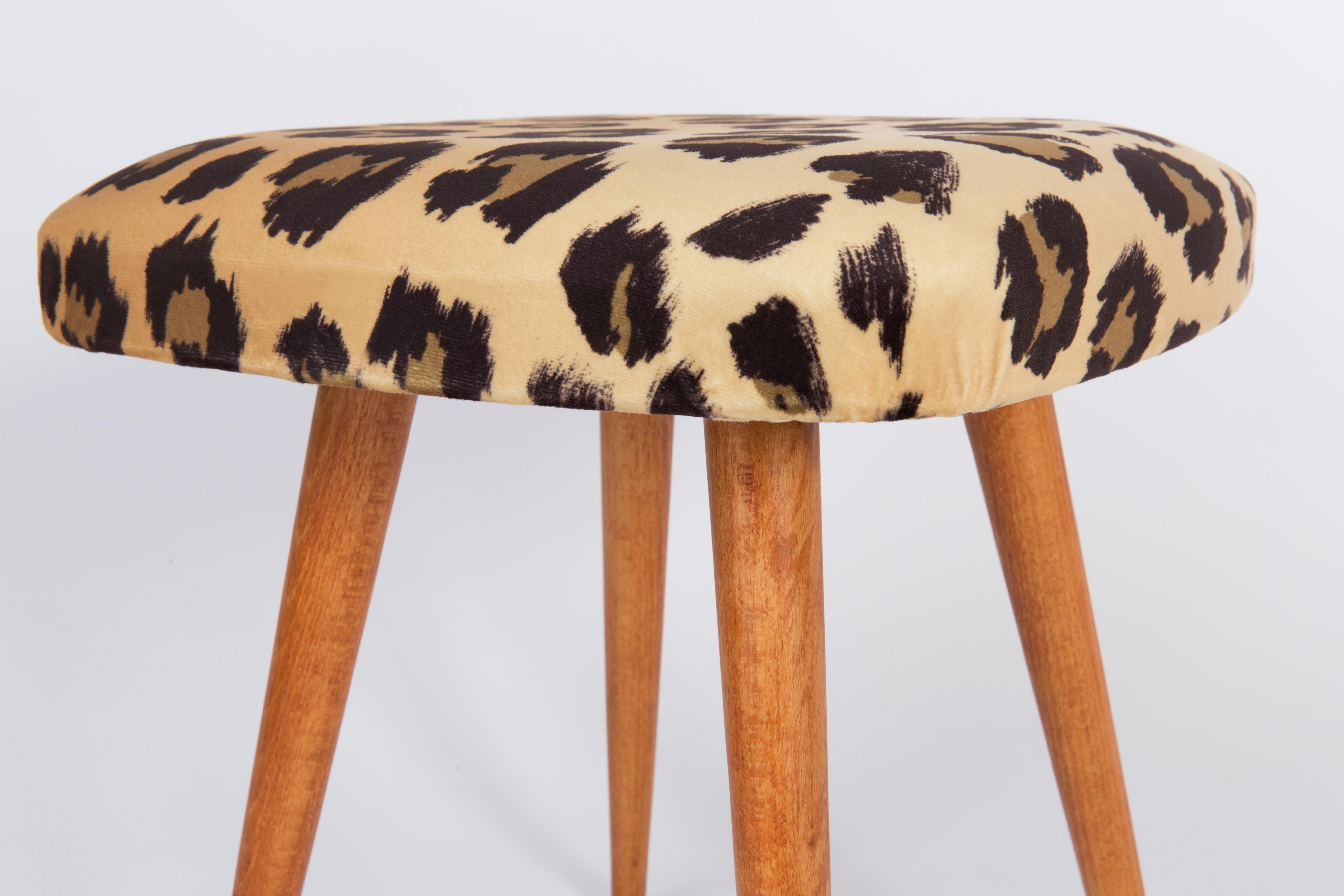 Mid-Century Modern Set of Two 20th Century Leopard Vintage Stools, 1960s For Sale