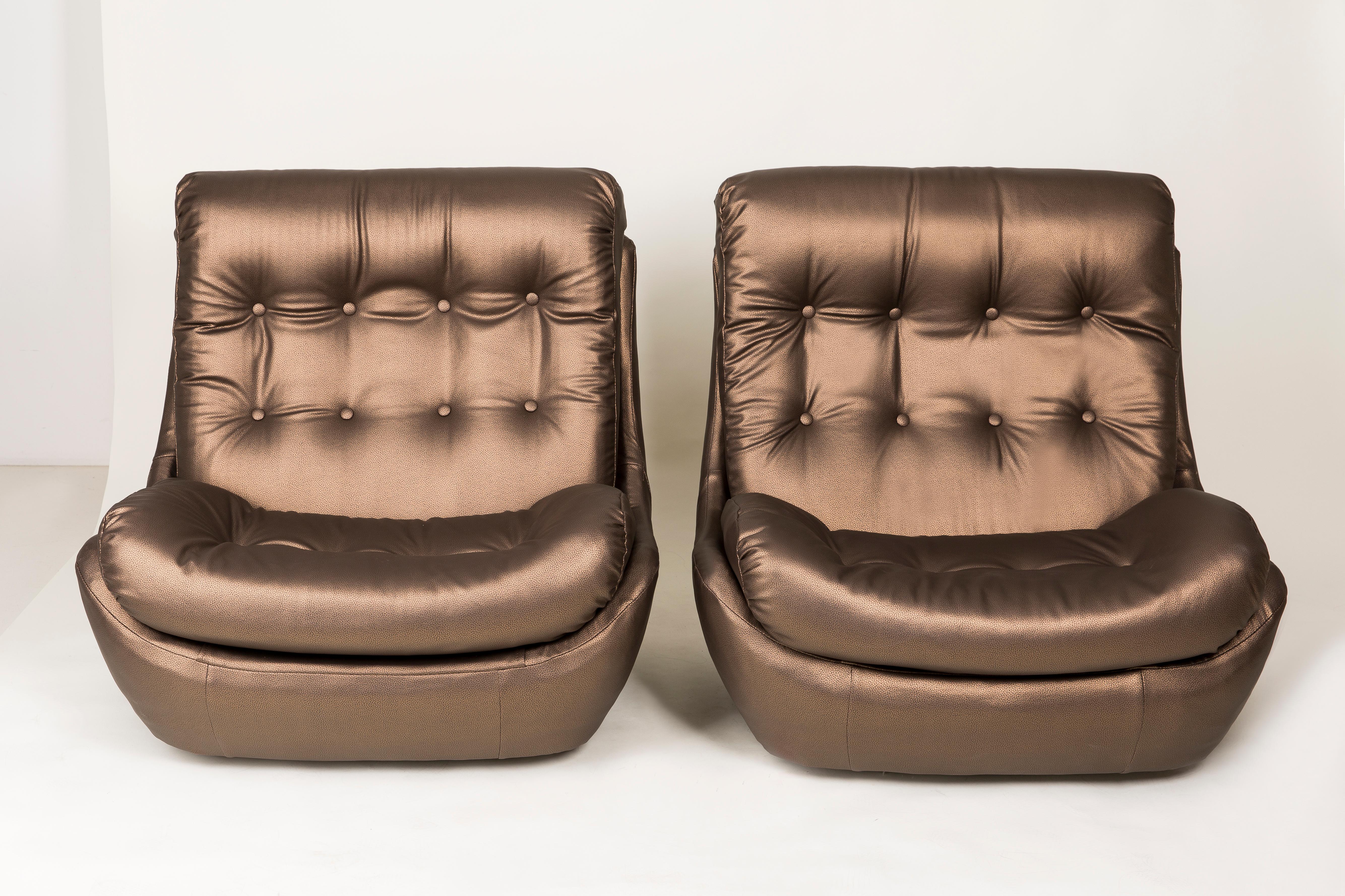 Mid-Century Modern Set of Two 20th Century Vintage Metallic Faux Leather Atlantis Armchairs, 1960s For Sale