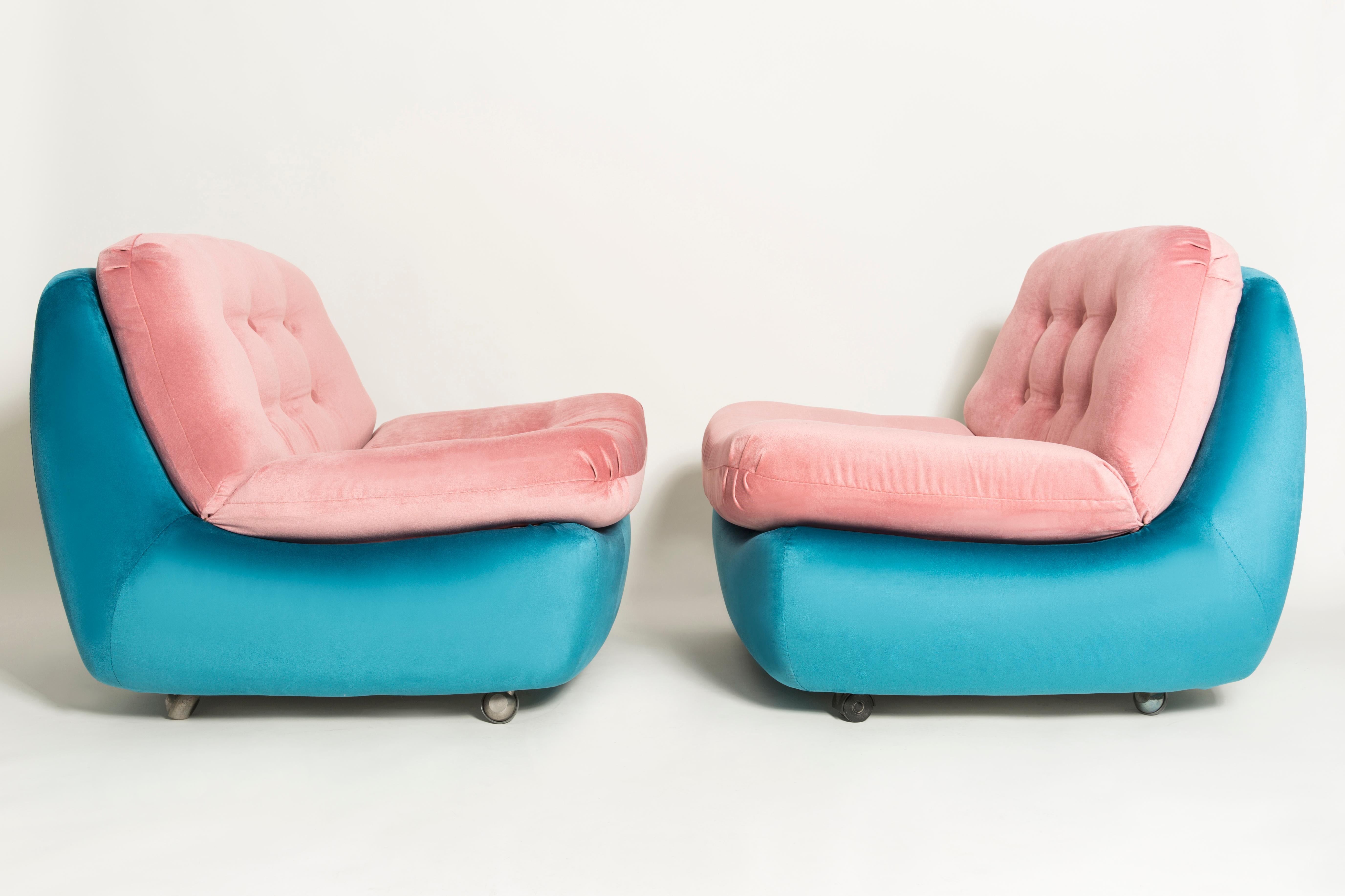 Mid-Century Modern Set of Two 20th Century Vintage Pink and Blue Atlantis Armchairs, 1960s For Sale