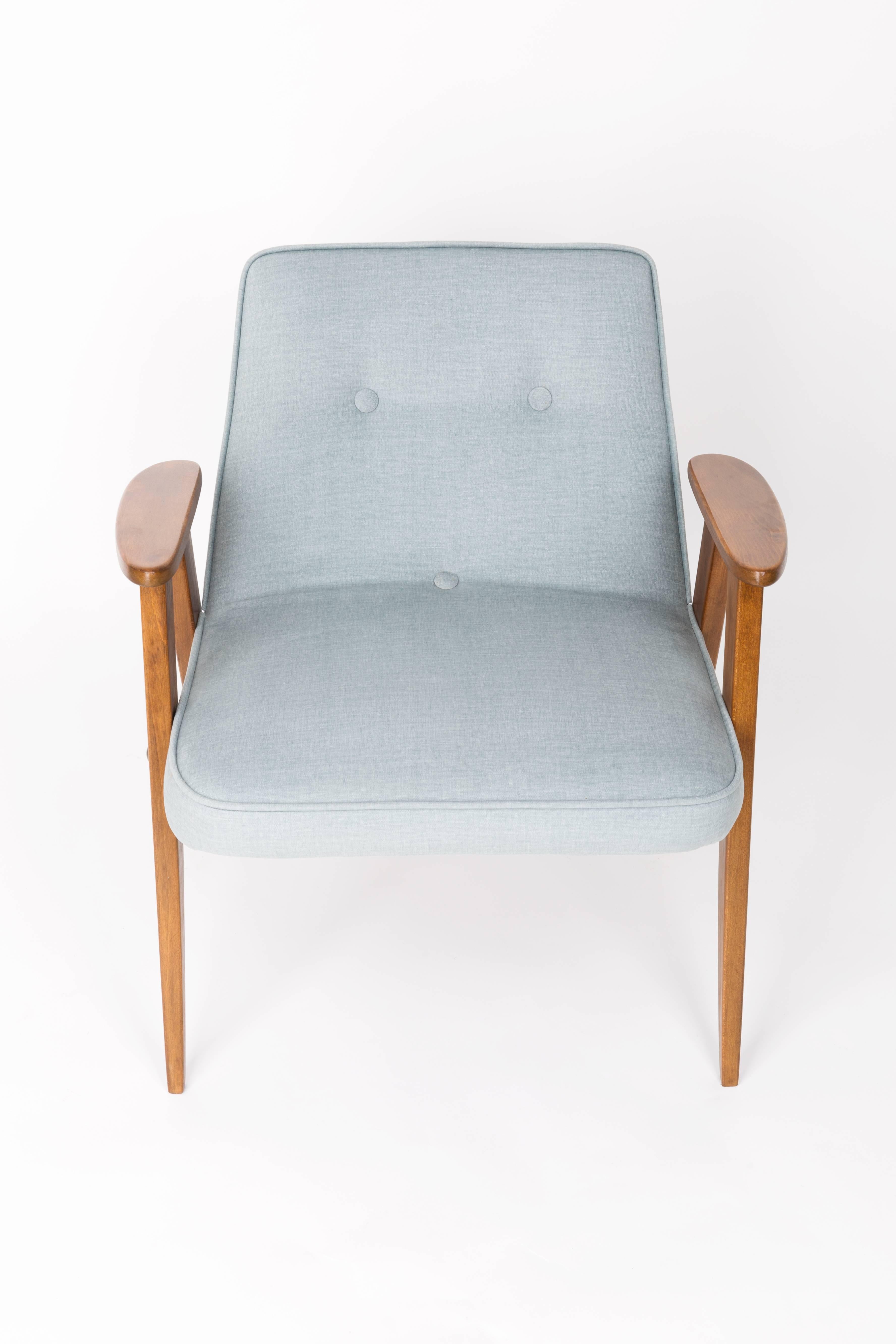 Mid-Century Modern Set of Two 366 Green Armchairs, Jozef Chierowski, 1960s For Sale