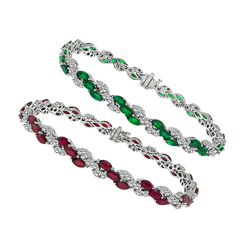 Set aus zwei 7,50 Karat Diamant-Armband mit 4,00 Karat Smaragd und 5,00 Karat Rubin (Marquiseschliff) im Angebot