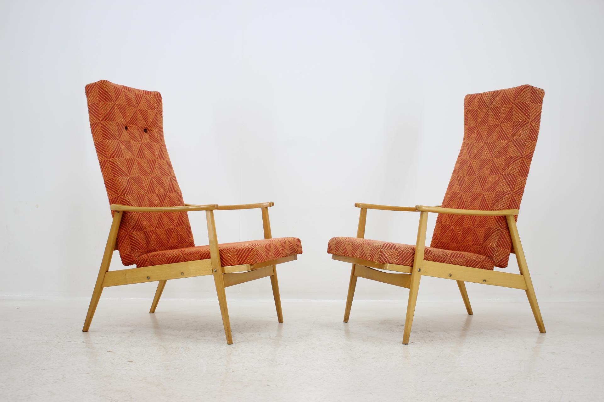- Made in Czechoslovakia
- Made of beech, fabrik
- Wooden parts is in original condition
- Suitable for upholstery renovation
- Armchairs have six positions
- Dimension of footstools: H 37 x W 52 x D 43
- Good, original condition.