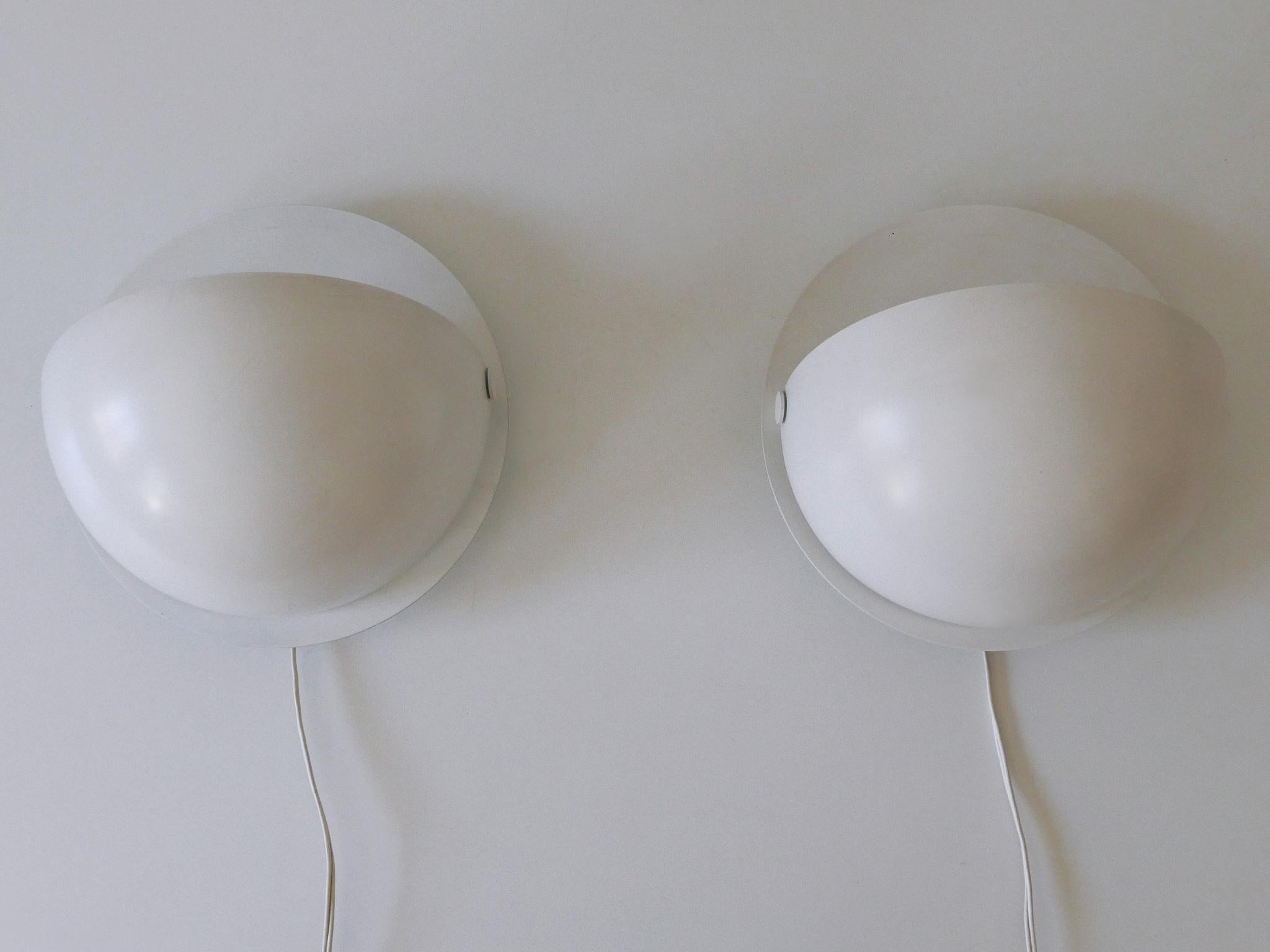 Metallo Set di due lampade da parete regolabili in stile Mid-Century Modern Germania anni '60 in vendita