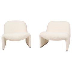 Set of Two Alky Chairs by Giancarlo Piretti for Artifort in Bouclé Fabric