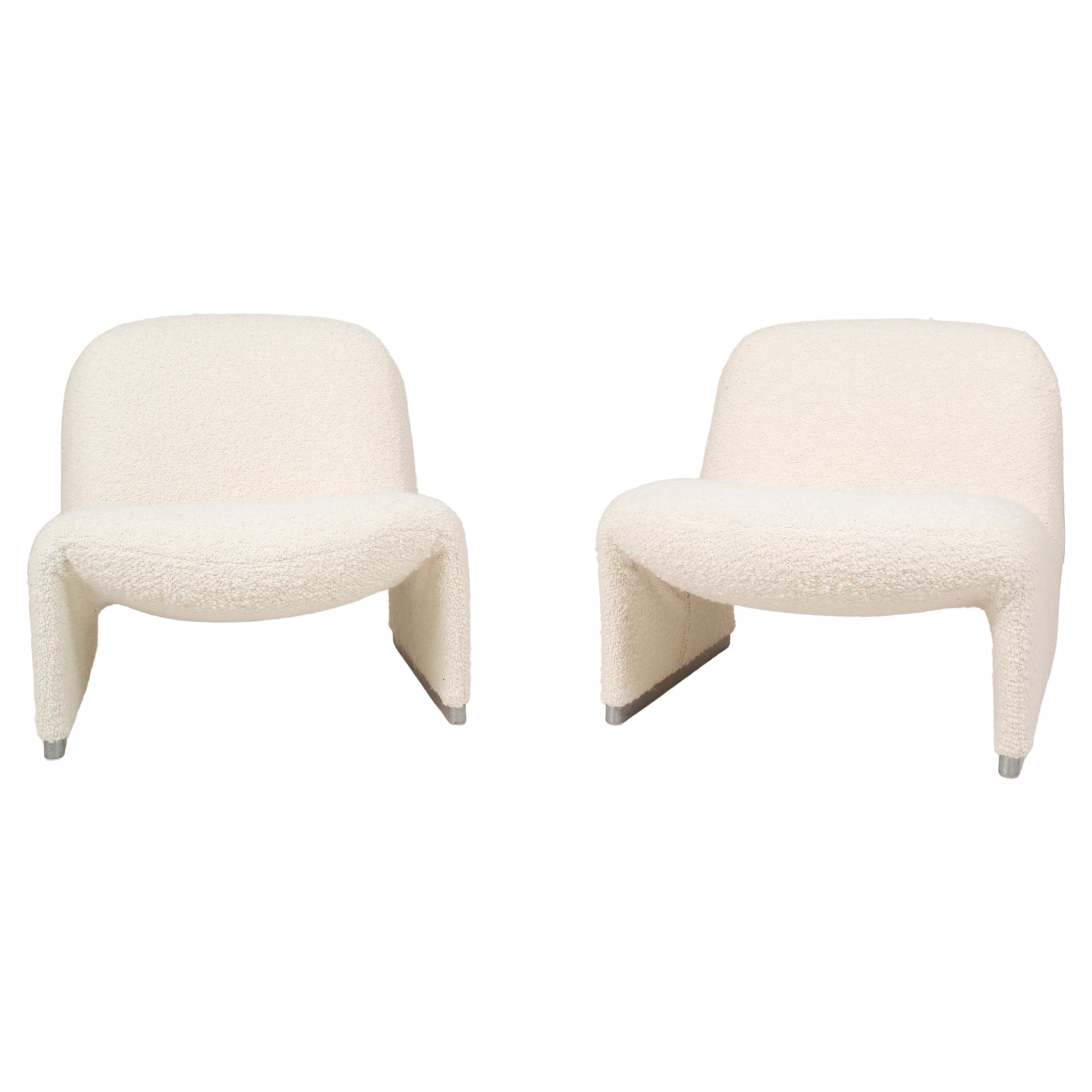 Set of Two Alky Chairs by Giancarlo Piretti for Artifort in Bouclé Fabric