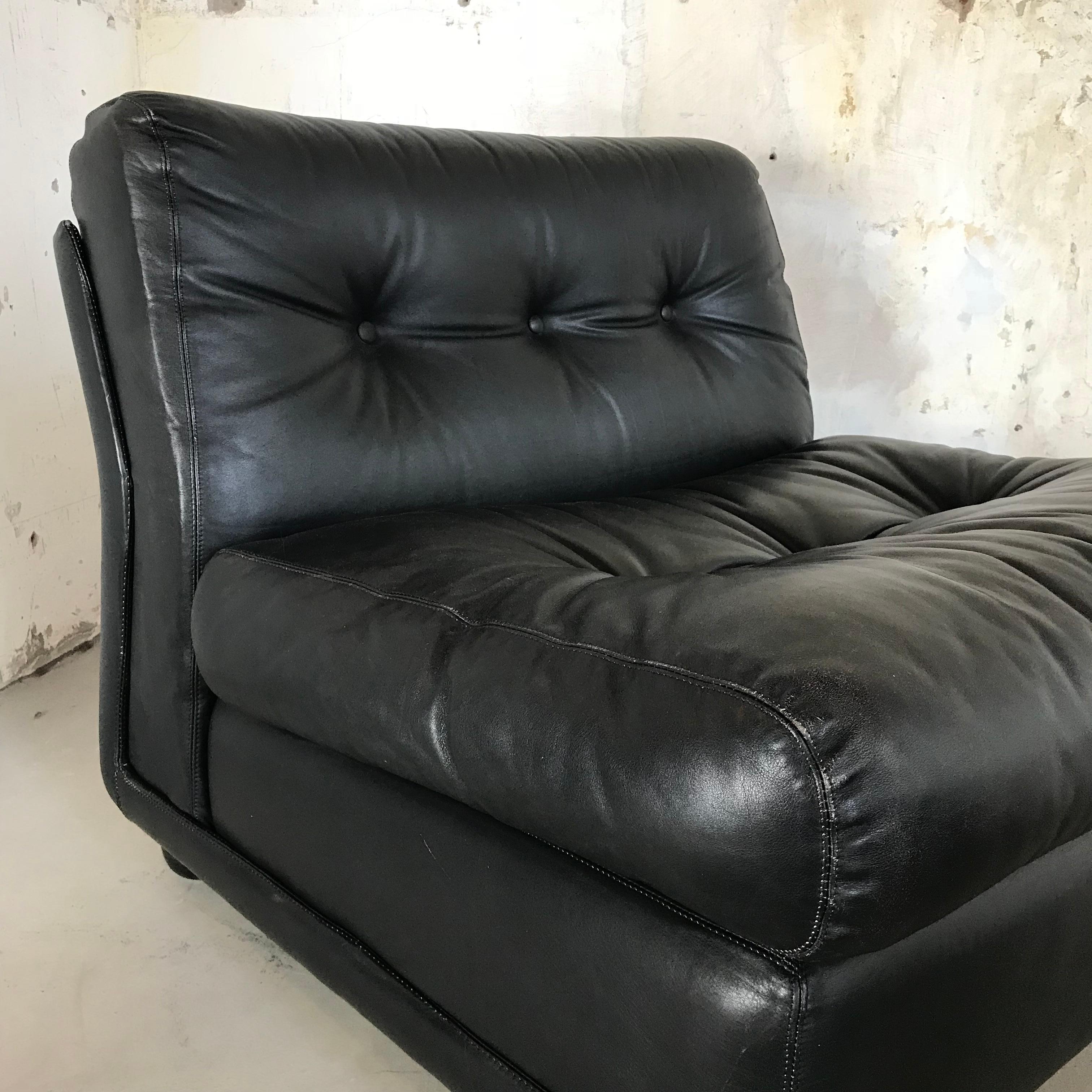 Set of Two 'Amanta' Lounge Chairs by Mario Bellini for B&B Italia, 1960s For Sale 4