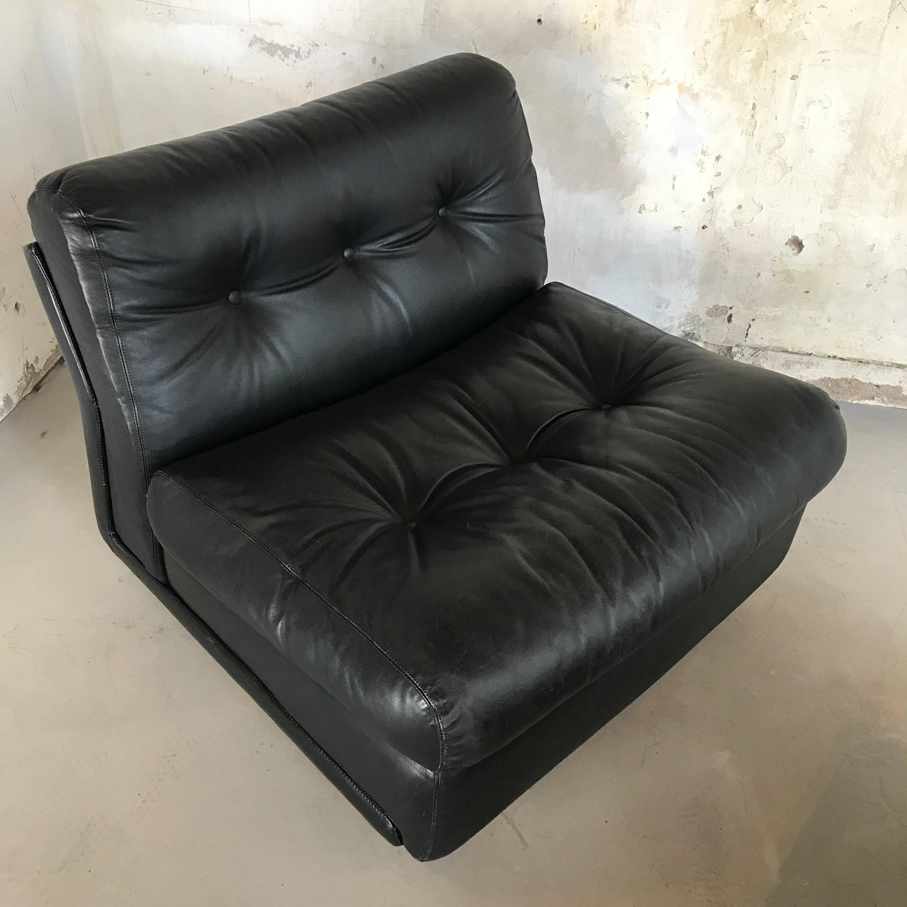 Set of Two 'Amanta' Lounge Chairs by Mario Bellini for B&B Italia, 1960s For Sale 3
