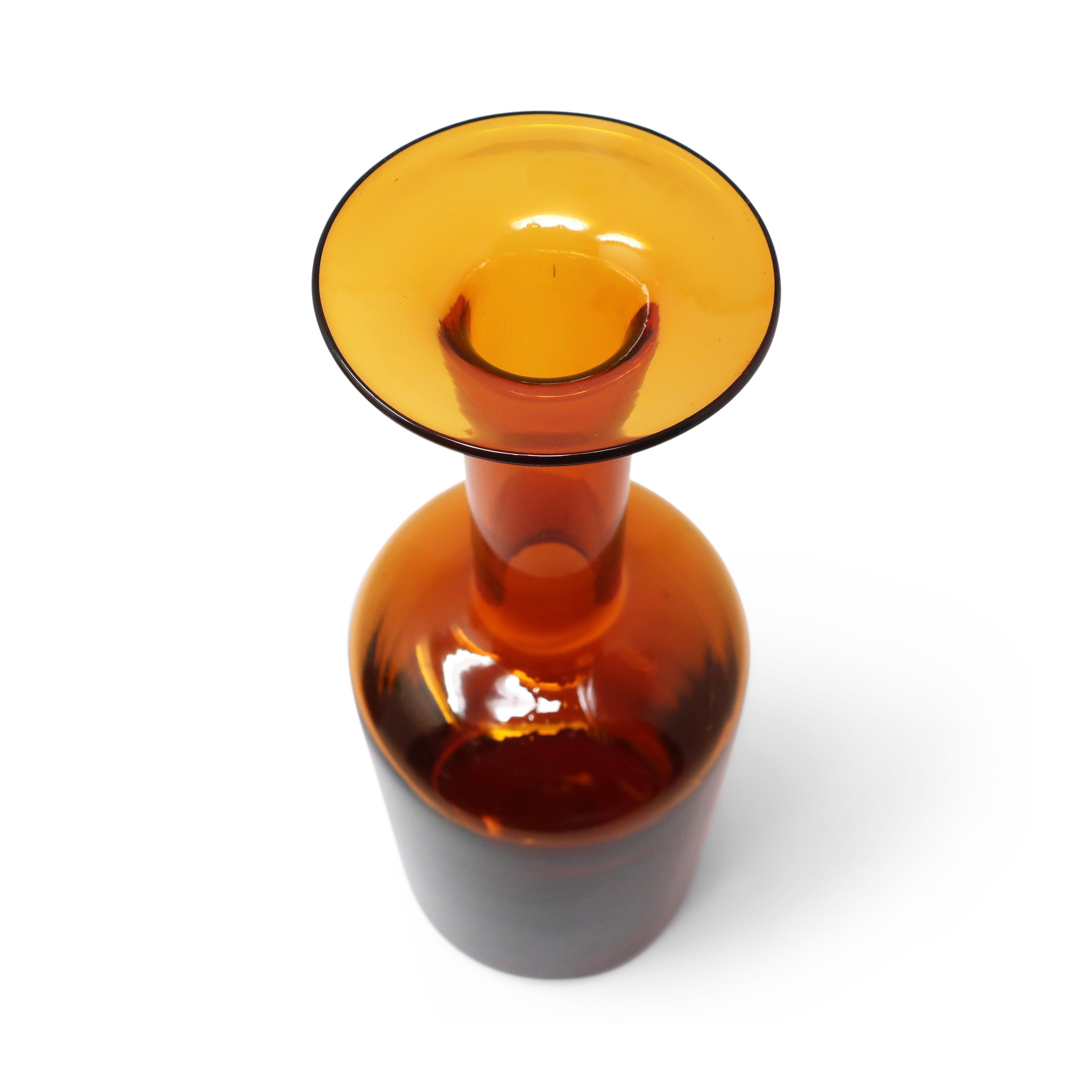 Set of Two Amber Glass Gulvvase Vases by Otto Brauer for Holmegaard  For Sale 2