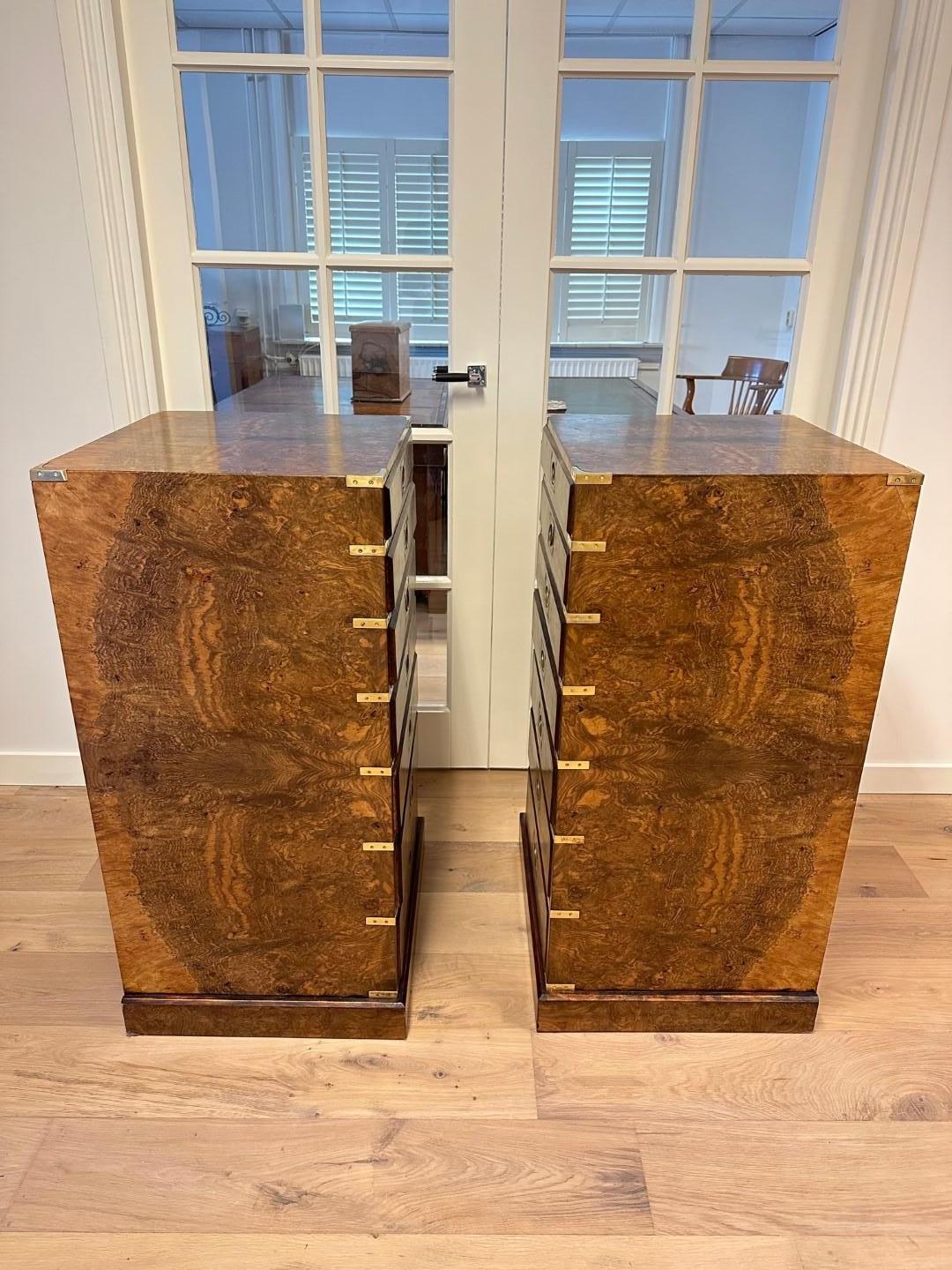 Set of two Antique Burr Walnut Chest of Drawers For Sale 3