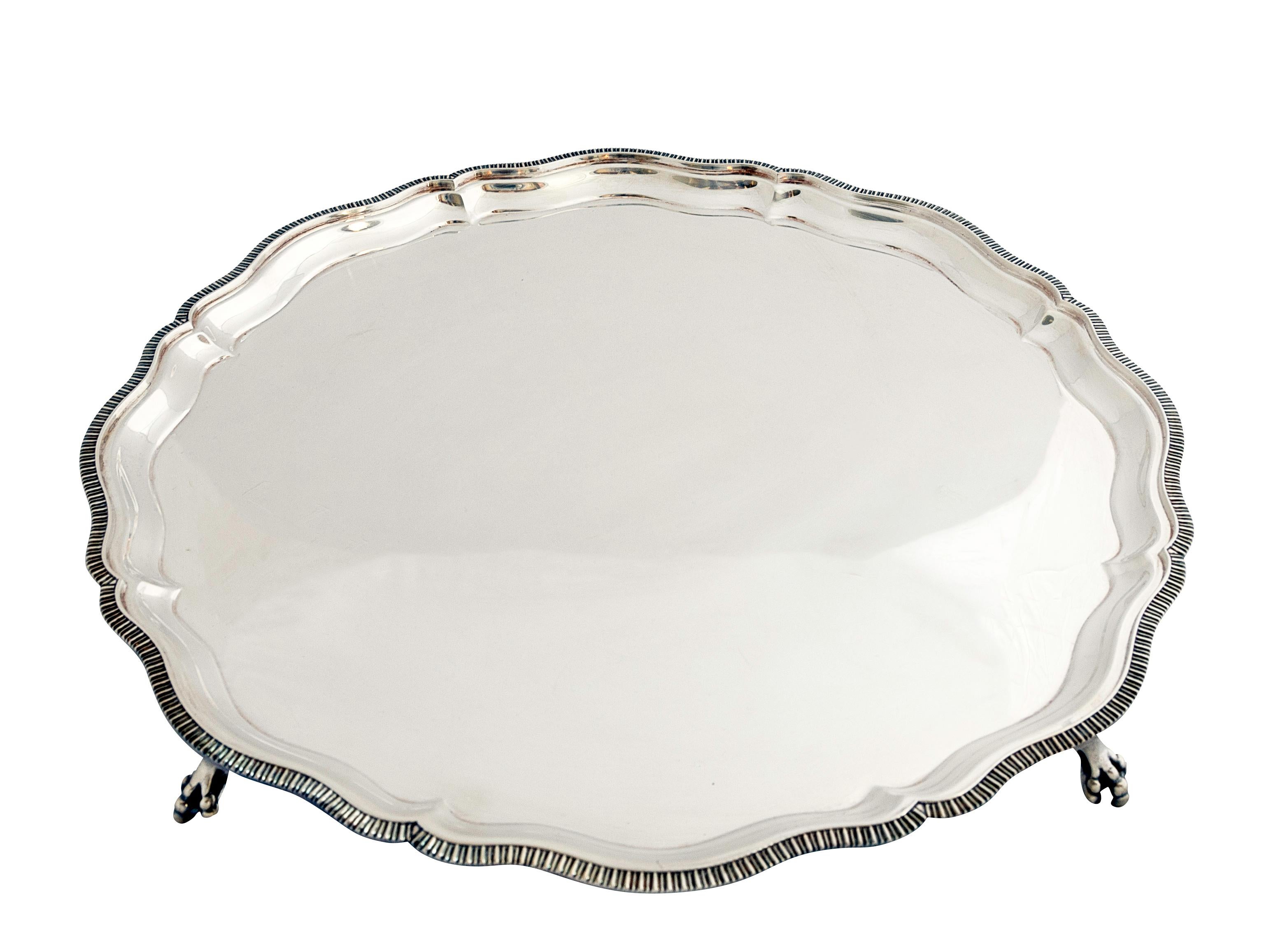 An exceptional, fine and impressive set of two antique Mappin & Web sterling silver trays from Sheffield, England, 1997 hallmark, an addition to our silver dining collection.

These two gorgeous trays are heavy, very thick, with a few signs of use