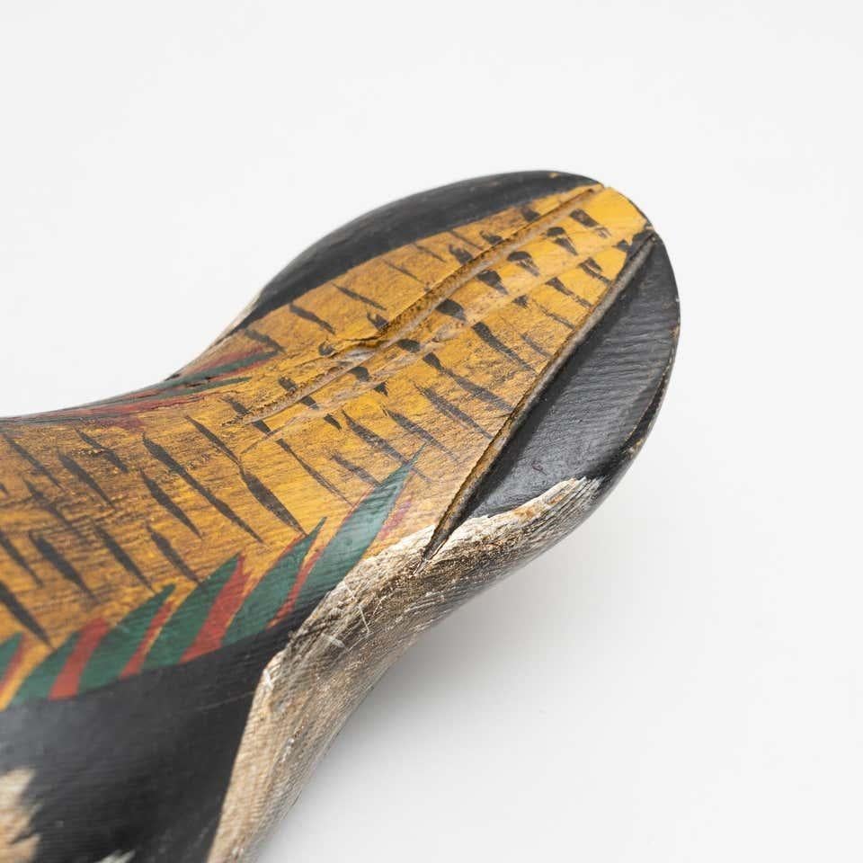 Ensemble de deux canards anciens en bois peints à la main, vers 1950 en vente 8