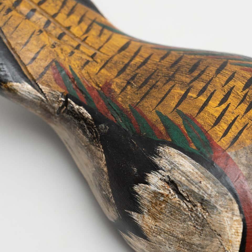 Ensemble de deux canards anciens en bois peints à la main, vers 1950 en vente 9